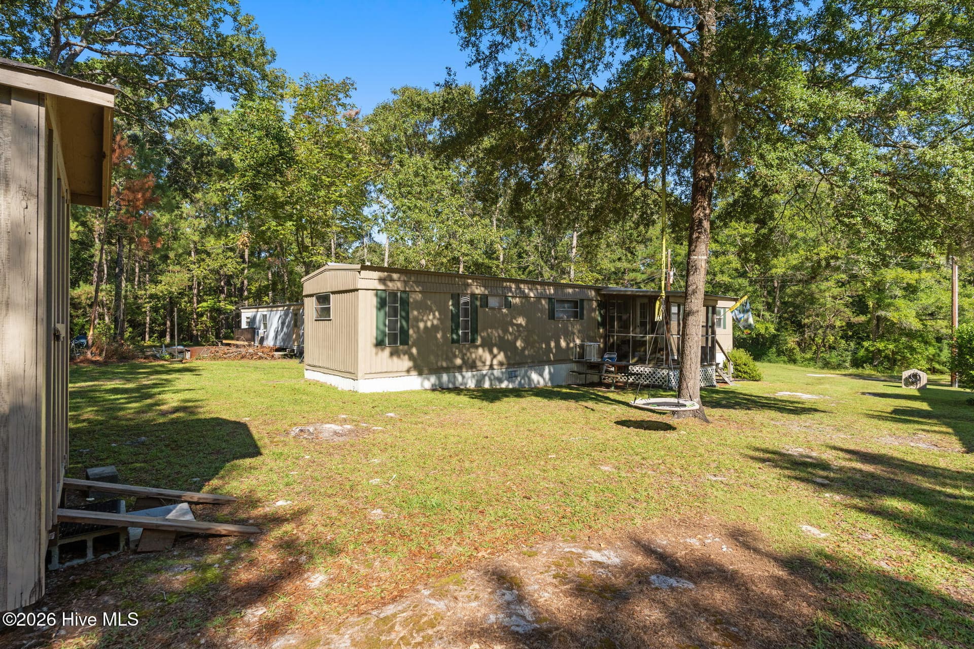 Manufactured Home at 1178 Madera Place SW, Supply, NC 28462, photo 30 of 41