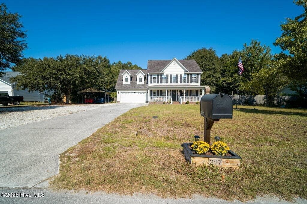 Single Family Residence at 217 English Walnut Drive, Richlands, NC 28574, photo 2 of 41