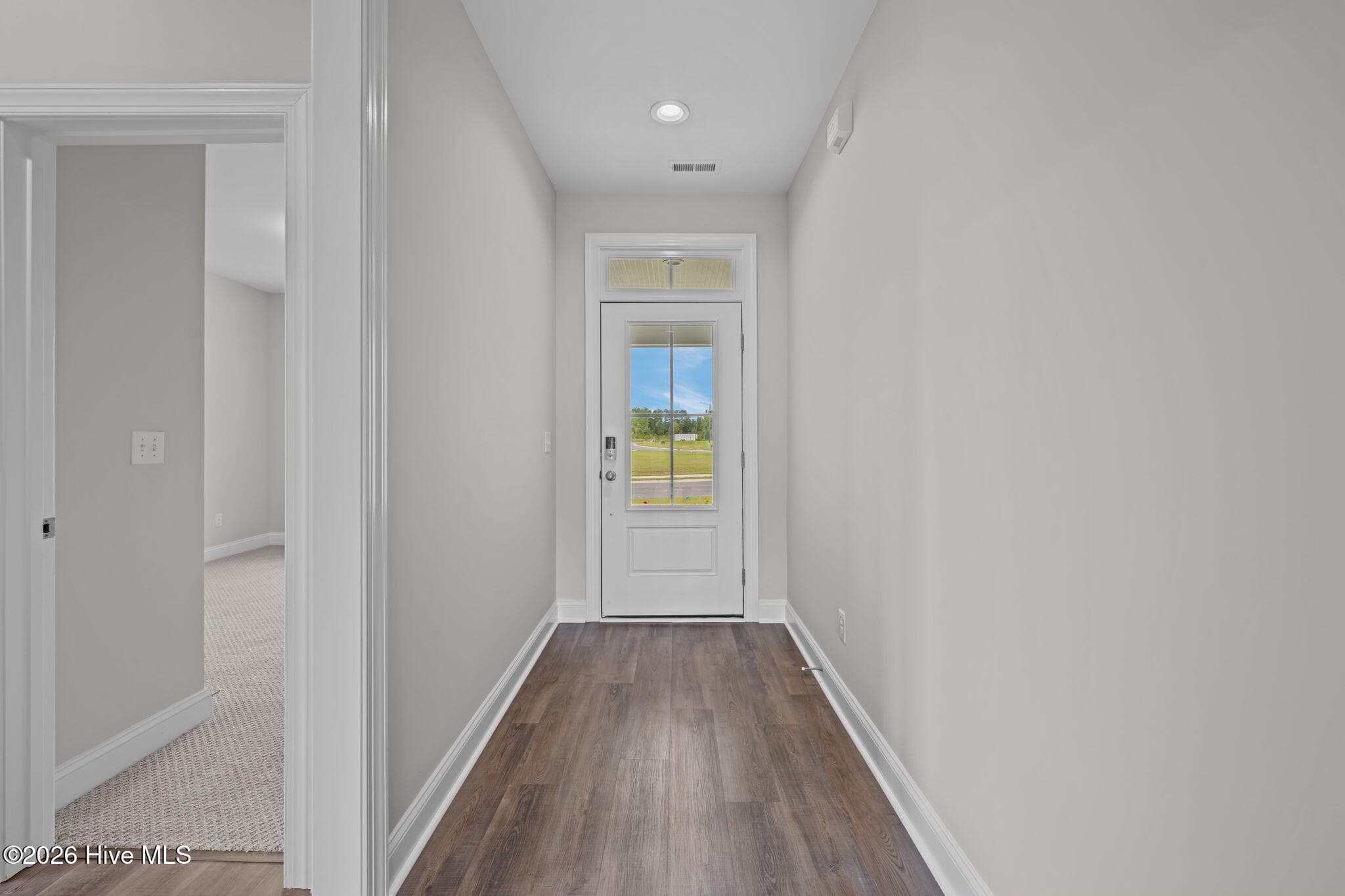 Single Family Residence at 1004 Exeter Place, New Bern, NC 28562, photo 10 of 44