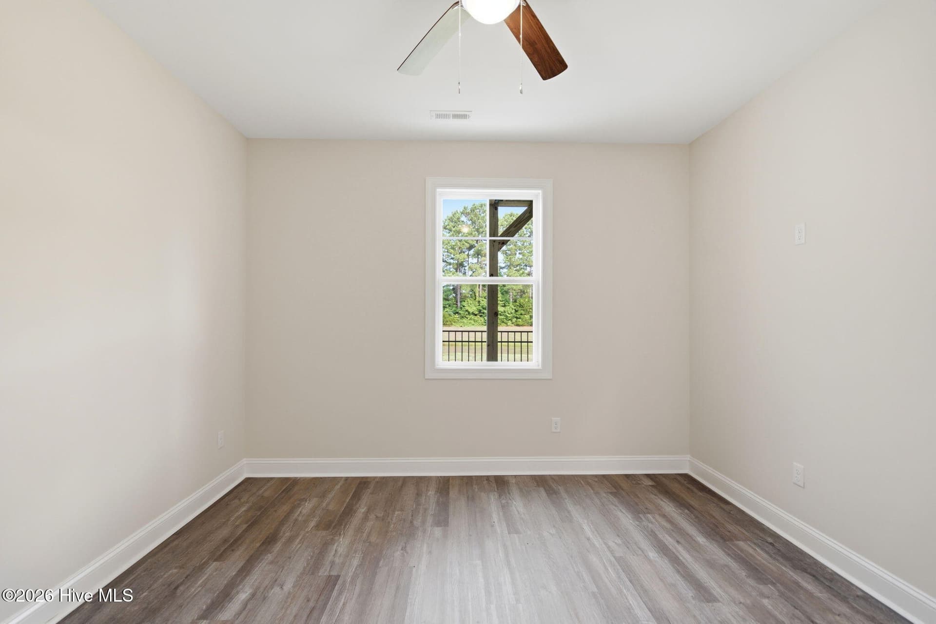Townhouse at 221 Sandy Cove Lane, Sneads Ferry, NC 28460, photo 16 of 28