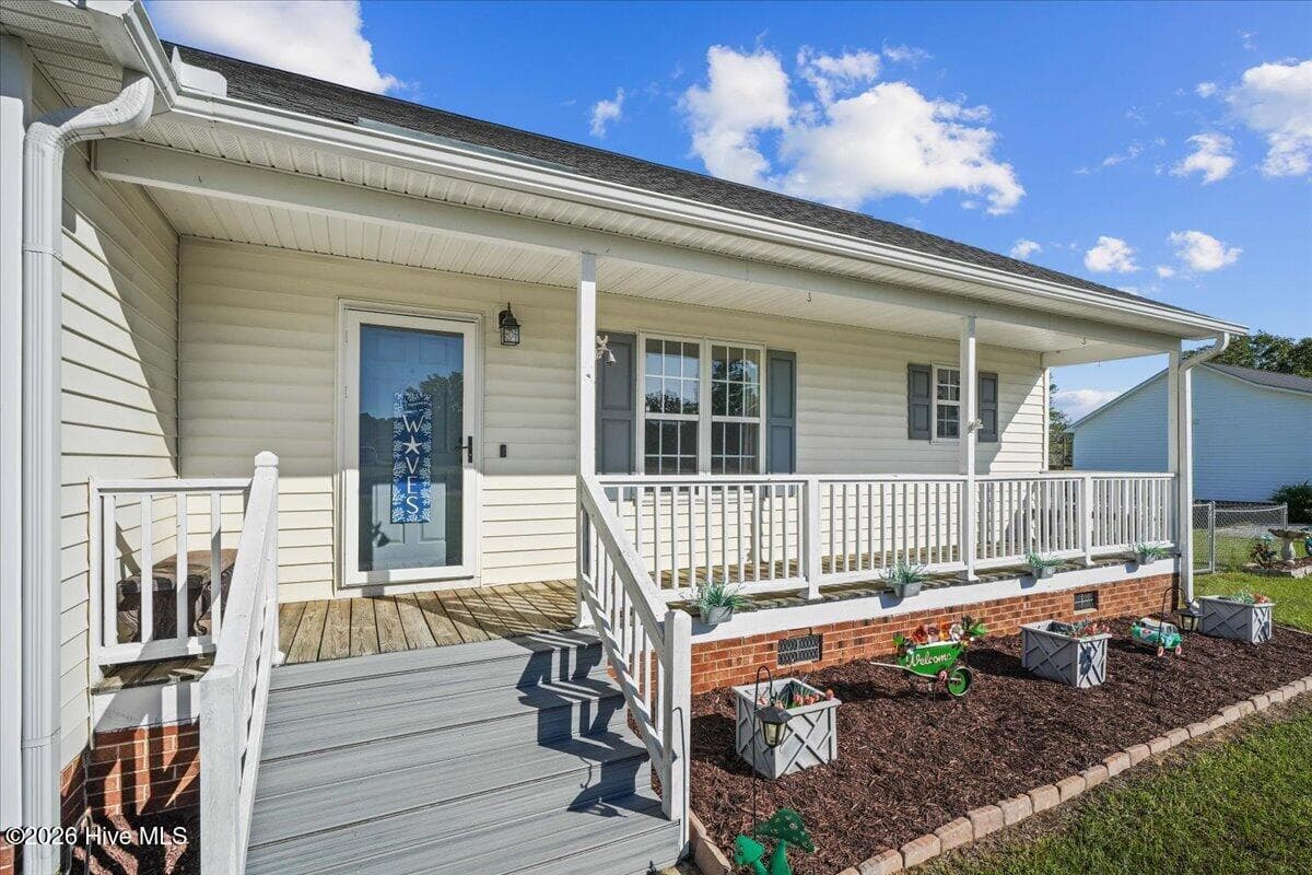 Front porch - 110 Hilltop Drive, Four Oaks, NC 27524
