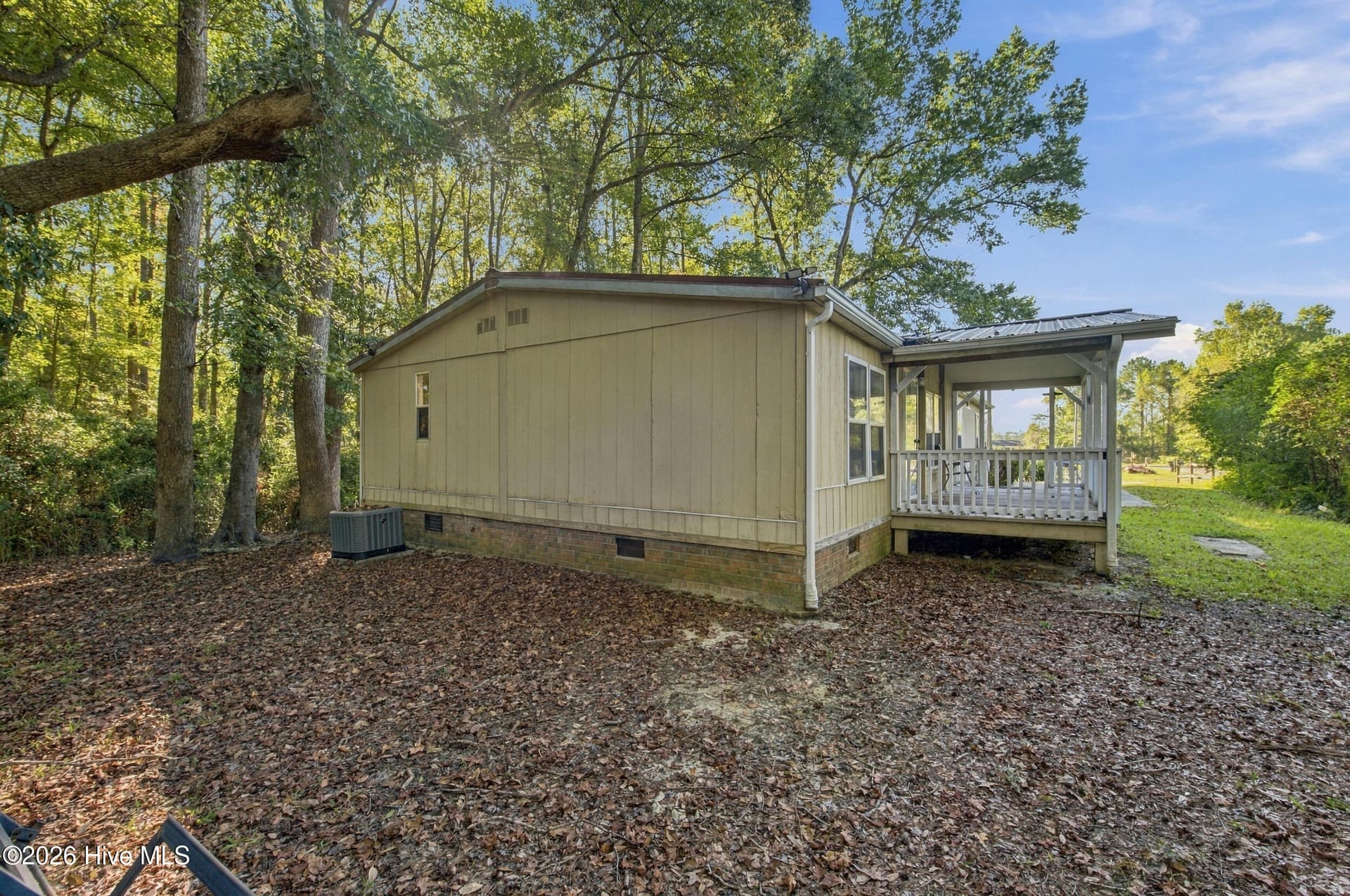 Manufactured Home at 232 Suburban Street SW, Shallotte, NC 28470, photo 30 of 40