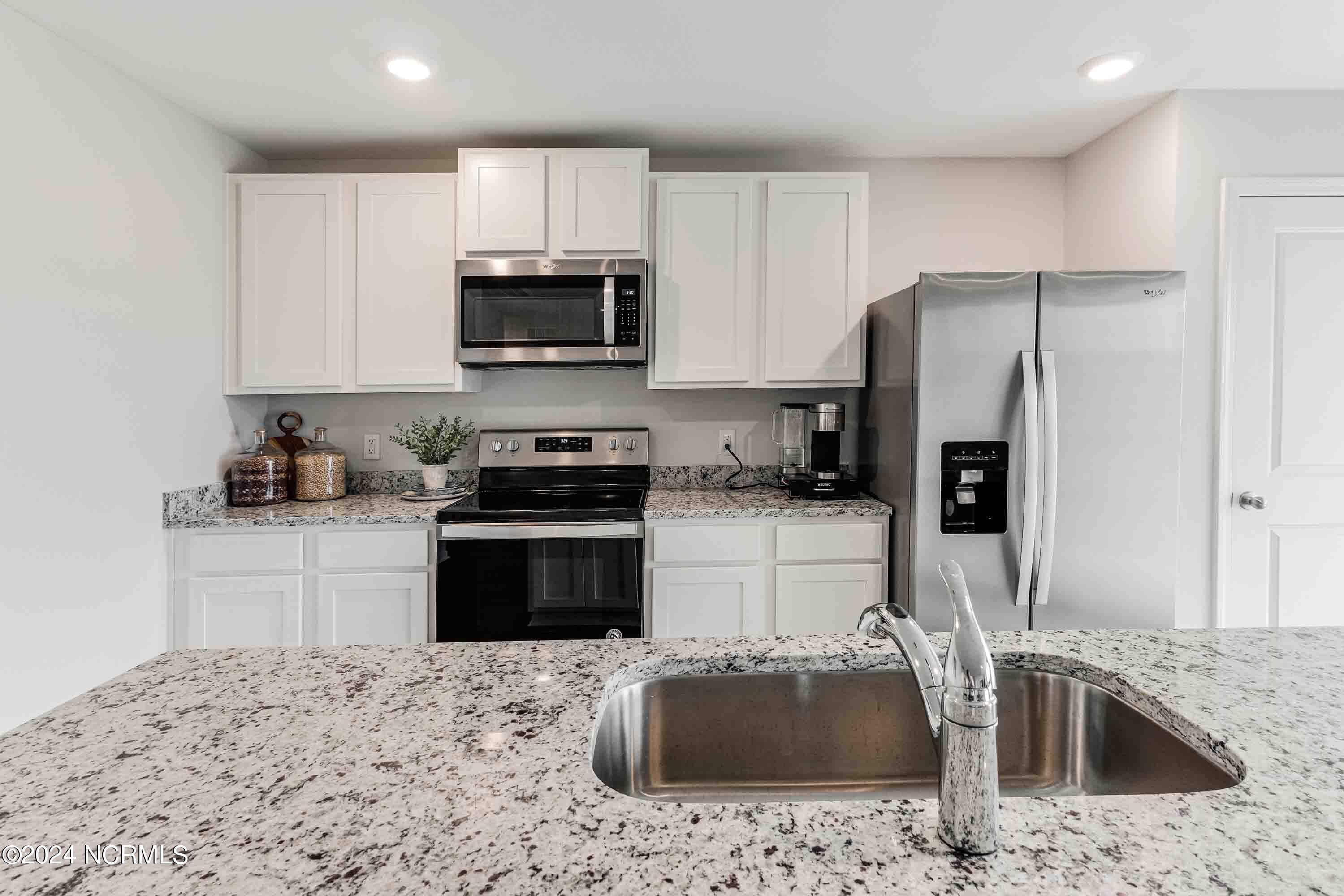 Single Family Residence at 3089 Golden Field Drive SE Lot 77, Bolivia, NC 28422, photo 13 of 34