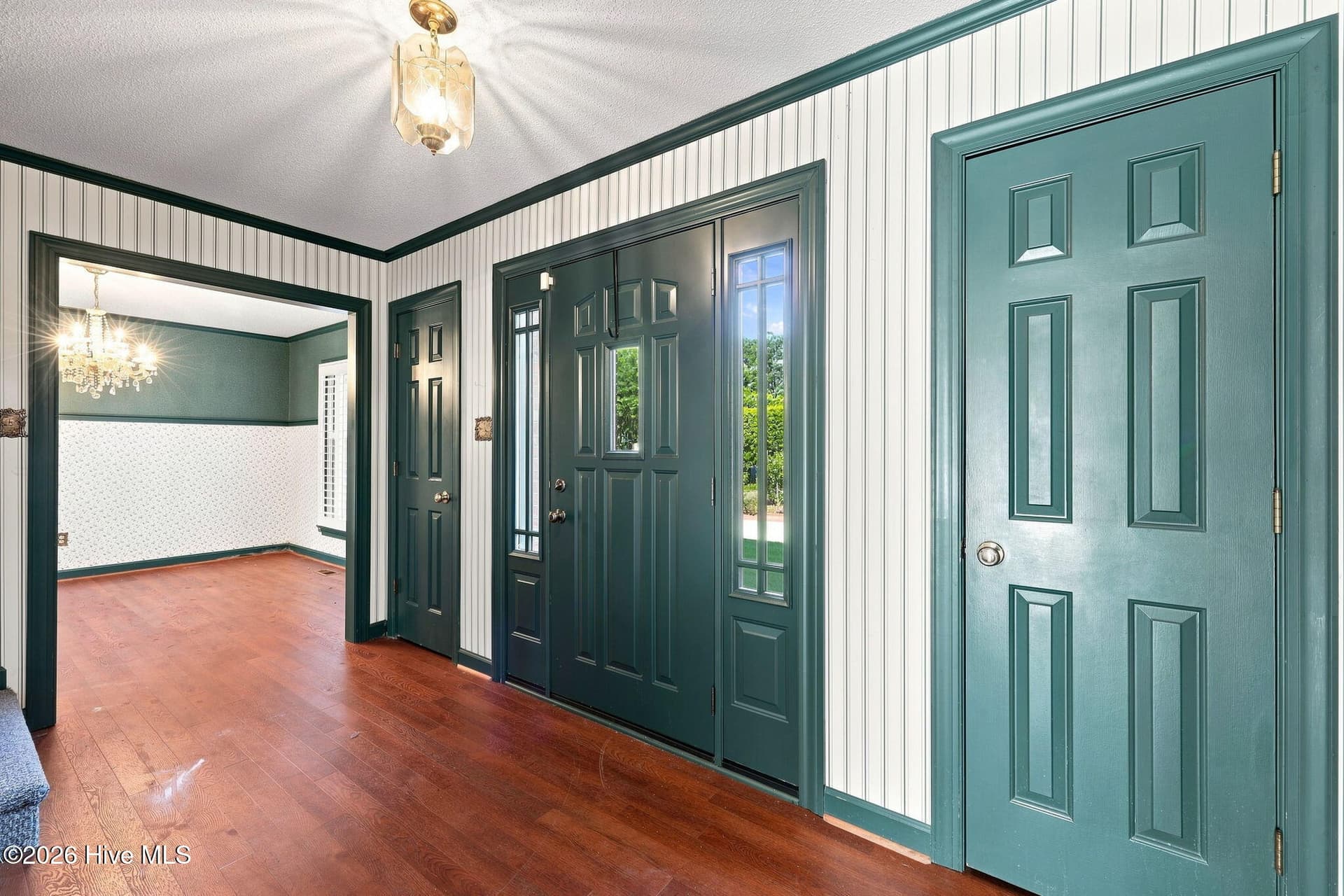 Single Family Residence at 1053 Colleton Way, Trent Woods, NC 28562, photo 11 of 57