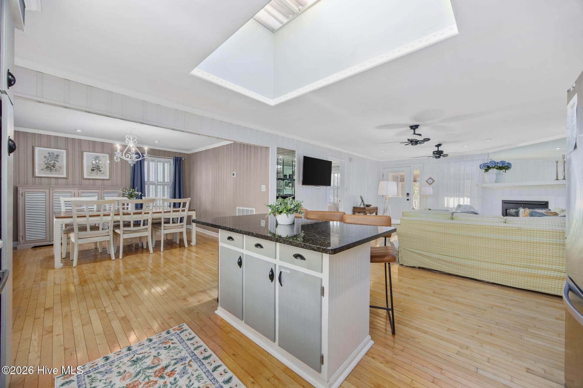 Single Family Residence at 407 35th Street, Sunset Beach, NC 28468, photo 11 of 49