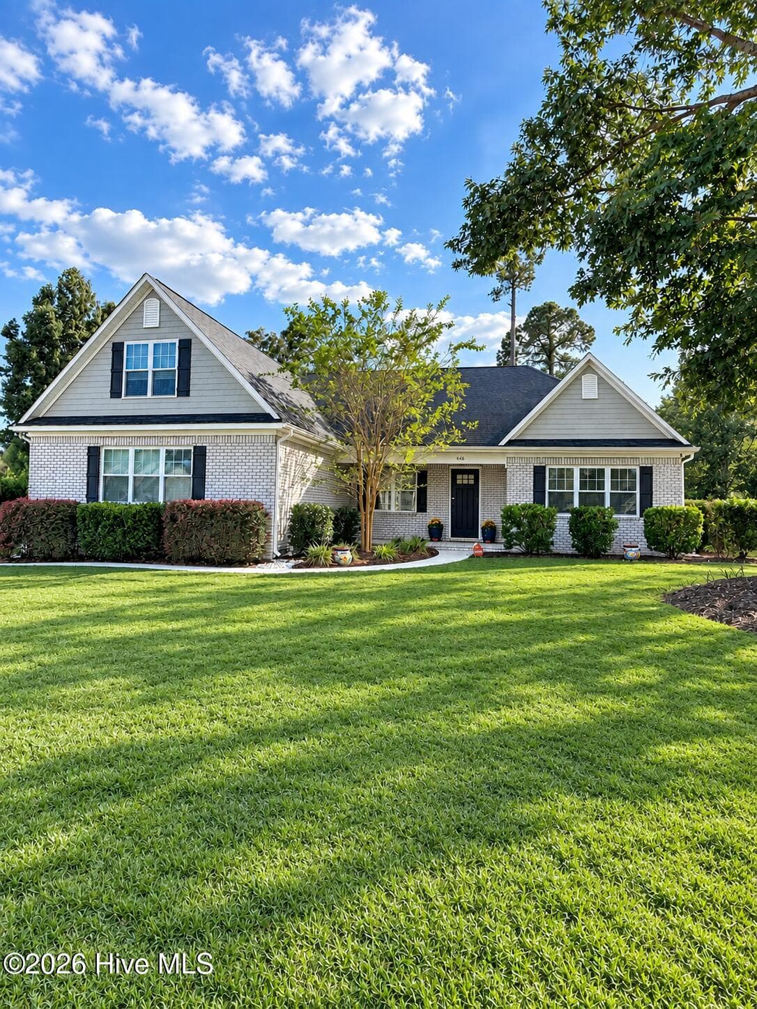Single Family Residence at 646 Crown Pointe Drive, Hampstead, NC 28443, photo 3 of 44