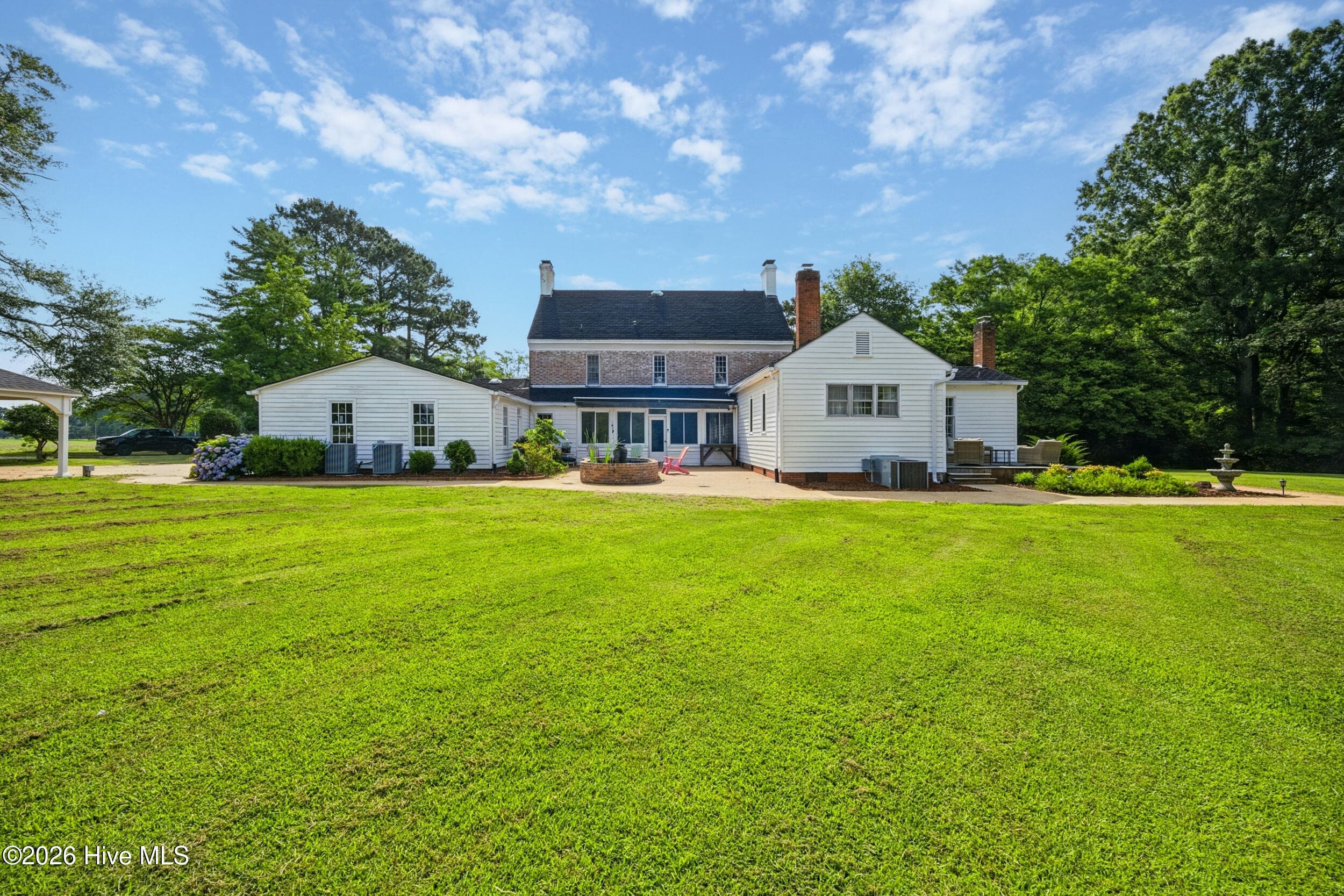 Single Family Residence at 154 Shipyard Road, Camden, NC 27921, photo 3 of 74