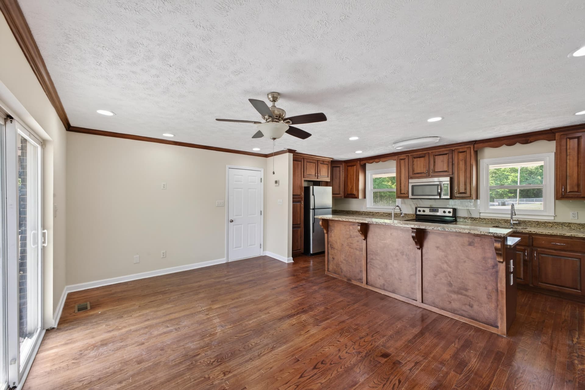 Single Family Residence at 1053 Woodcrest Drive, Beech Island, SC 29842, photo 5 of 18