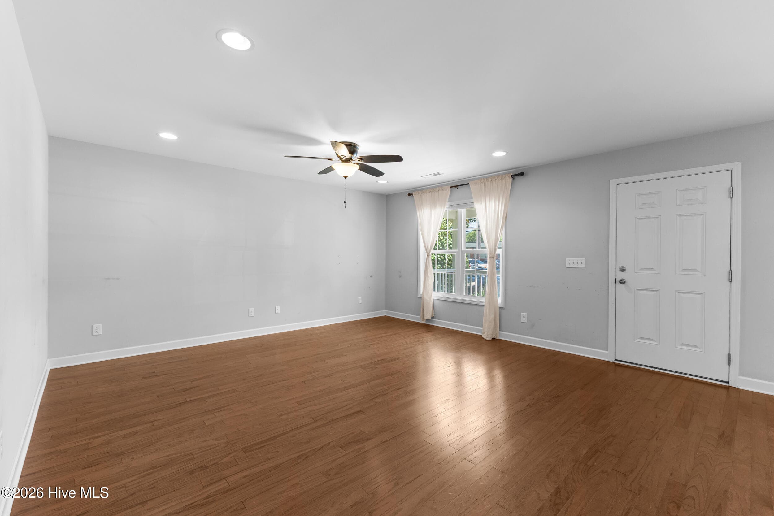 Single Family Residence at 615 Tennessee Avenue, Wilmington, NC 28401, photo 17 of 38