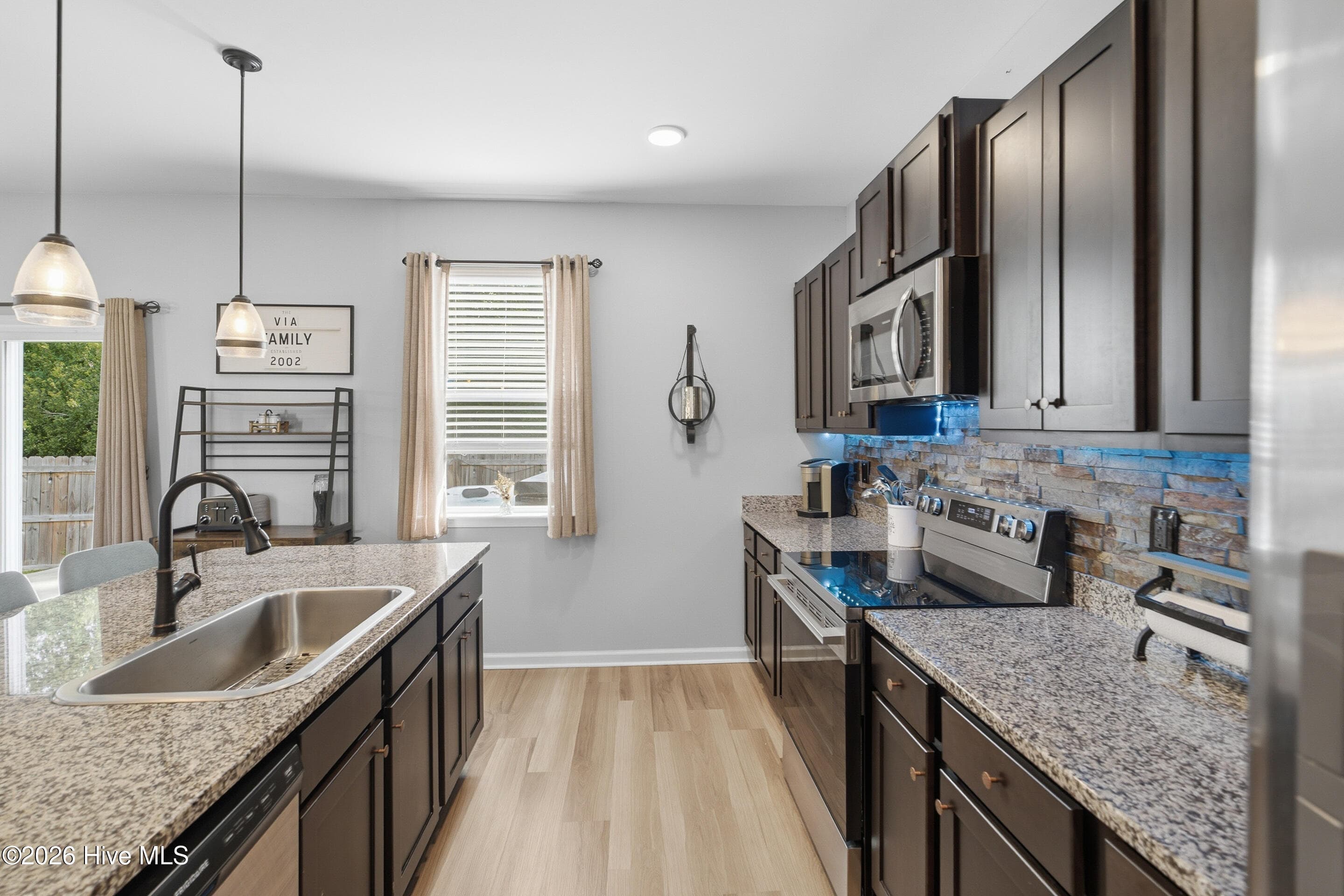 Single Family Residence at 1580 Maltwood Court SE, Bolivia, NC 28422, photo 16 of 51