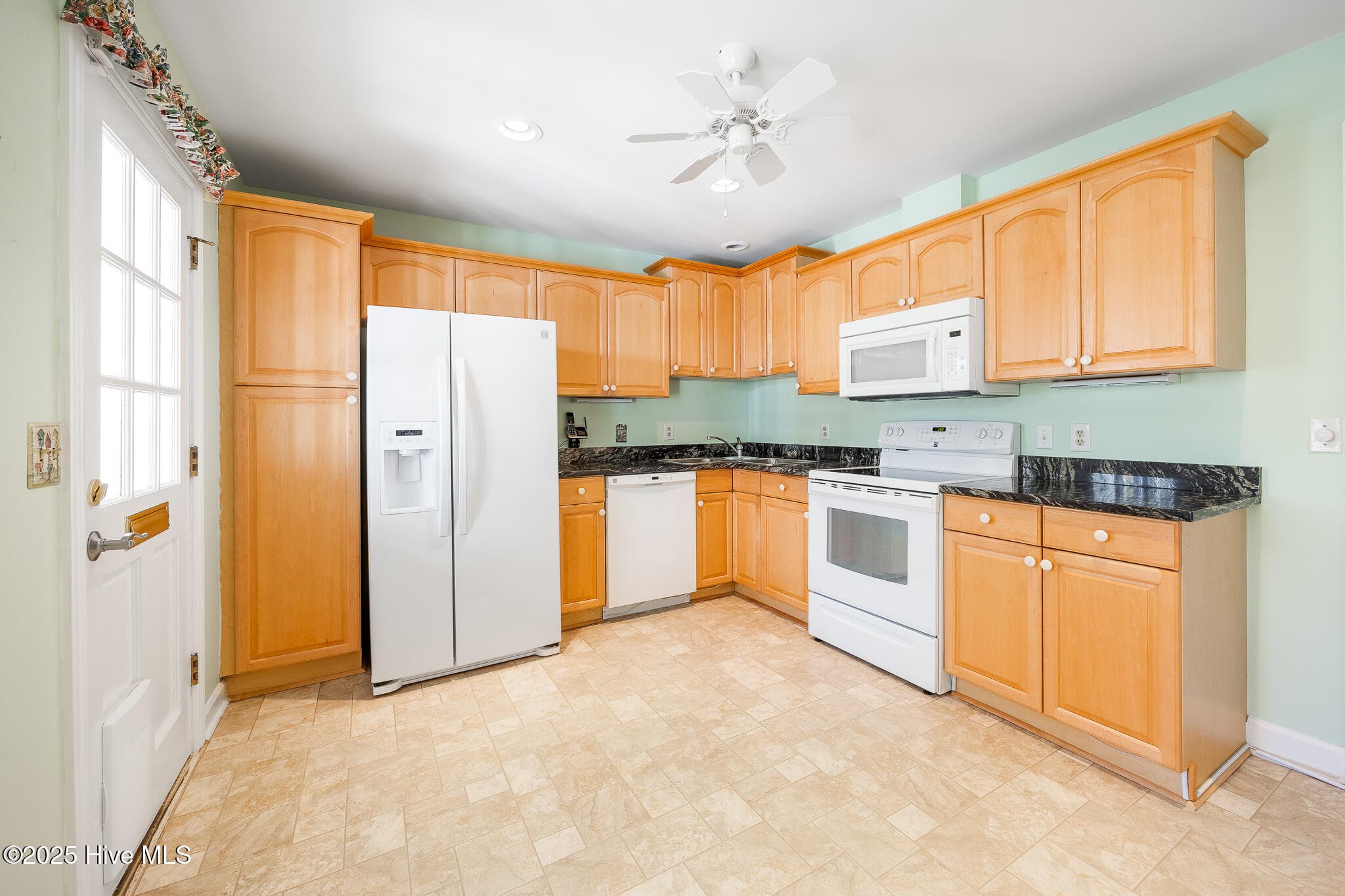 Condominium at 12 Village Green Circle 12, Southern Pines, NC 28387, photo 6 of 40