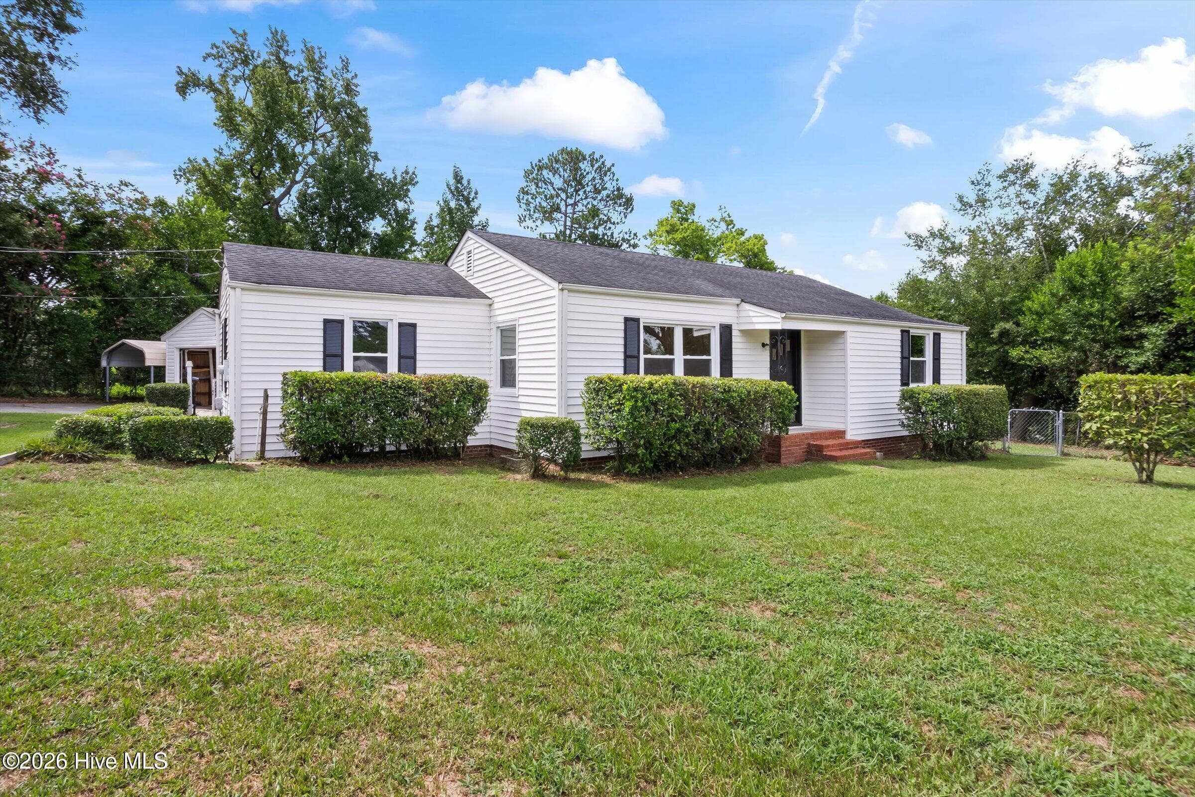 Single Family Residence at 1019 Skyview Drive, North Augusta, SC 29841, photo 2 of 45
