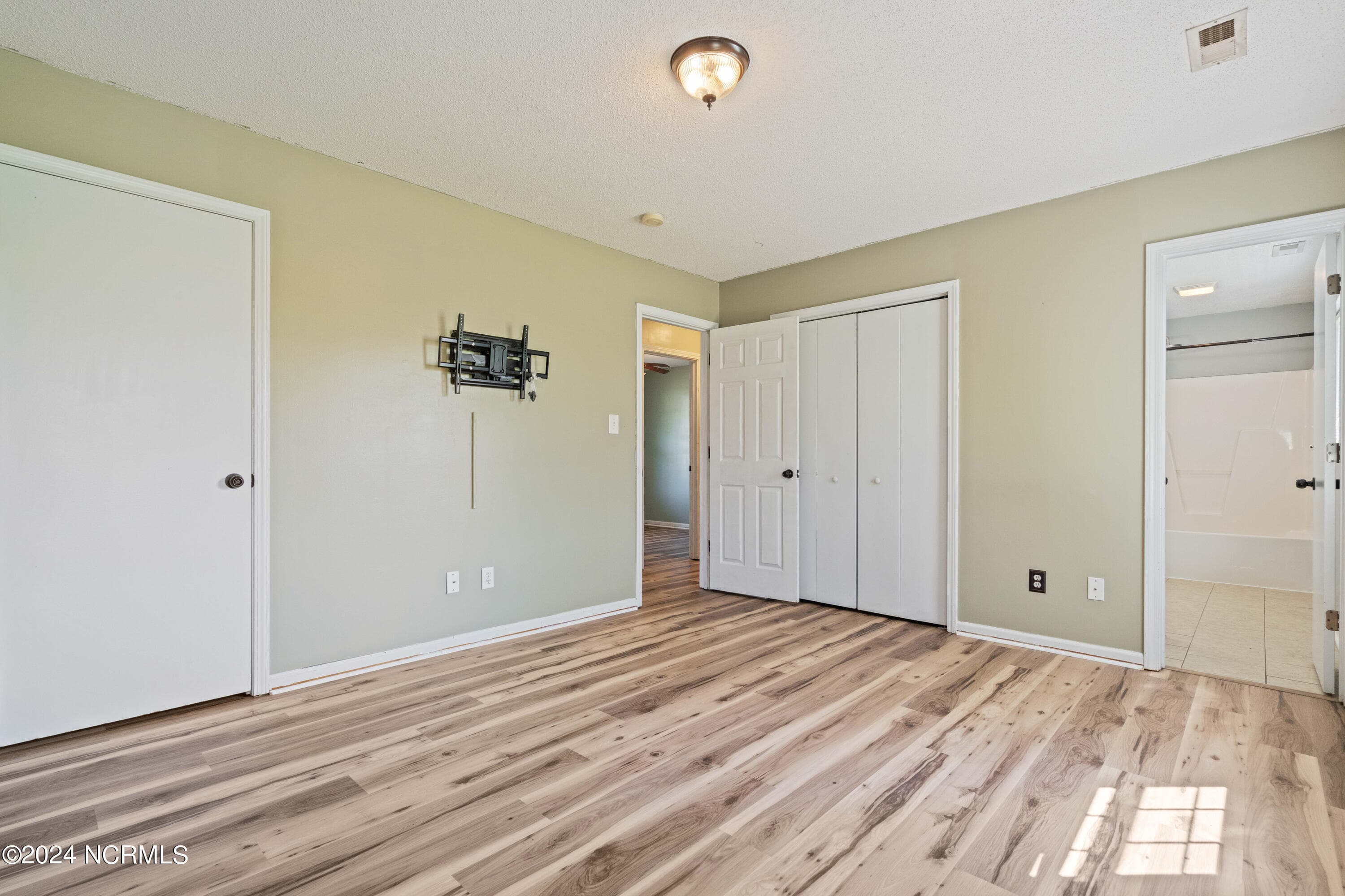 Single Family Residence at 251 Bannermans Mill Road, Richlands, NC 28574, photo 13 of 19