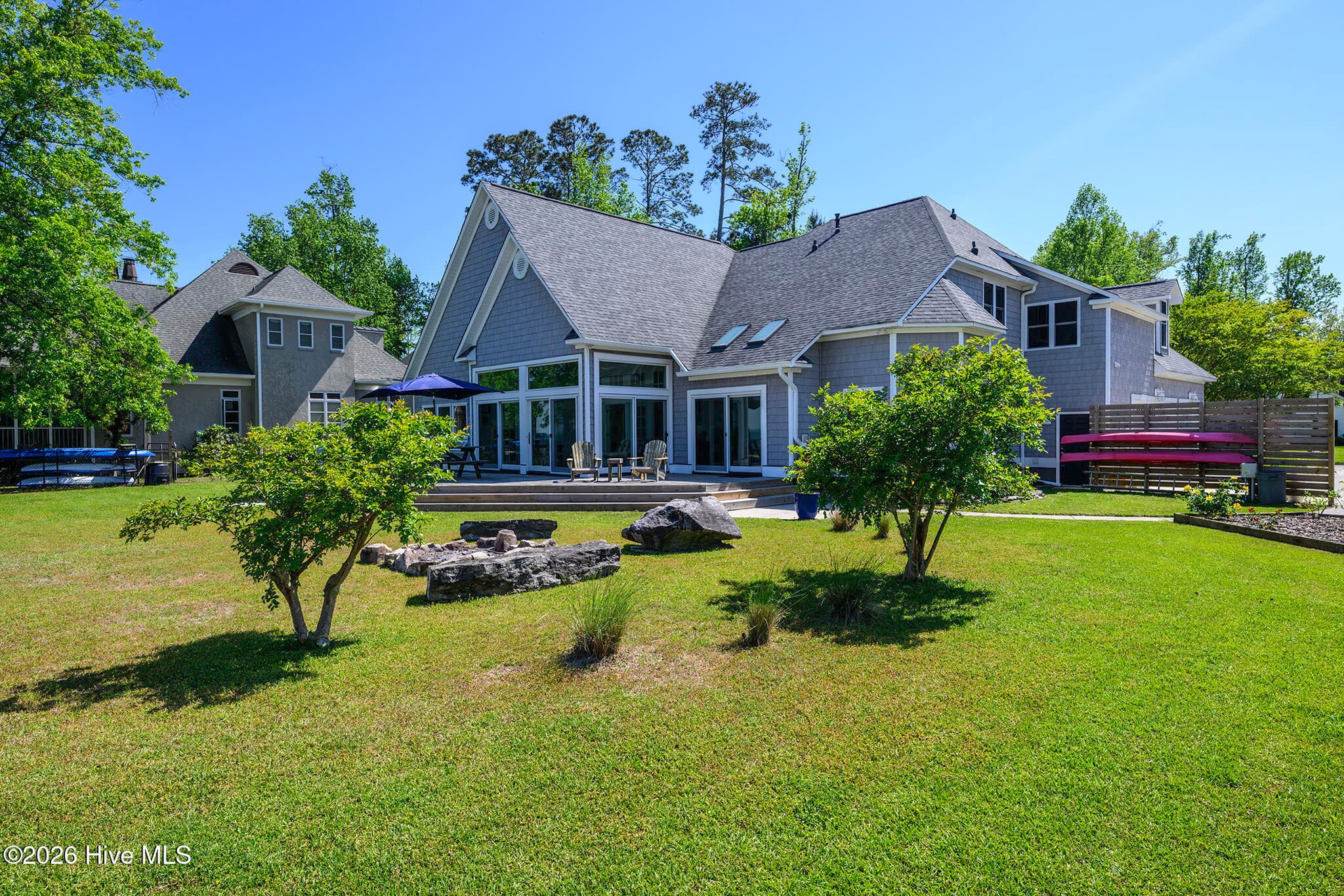 Nice Backyard with Firepit - 228 Drake Landing, New Bern, NC 28560