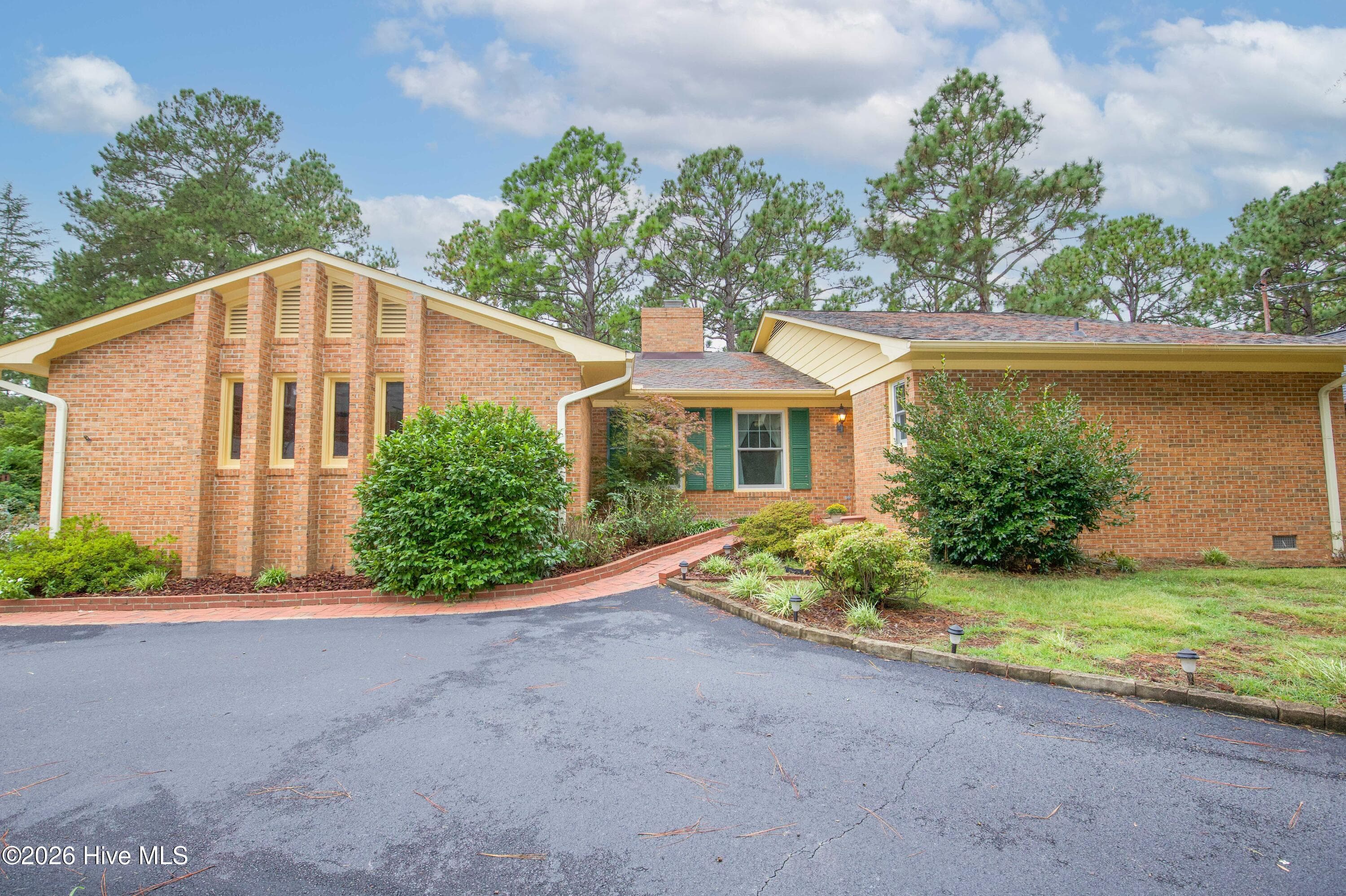 119 Pine Lake Drive, Whispering Pines, NC 28327