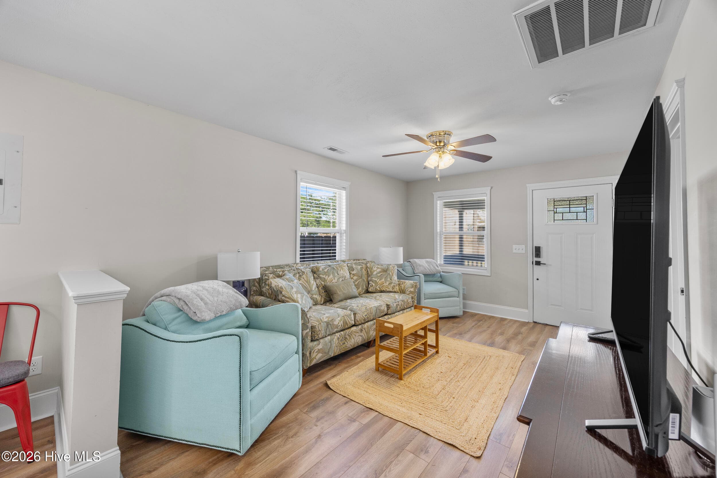 Single Family Residence at 1112 S 10th Street, Wilmington, NC 28401, photo 8 of 27