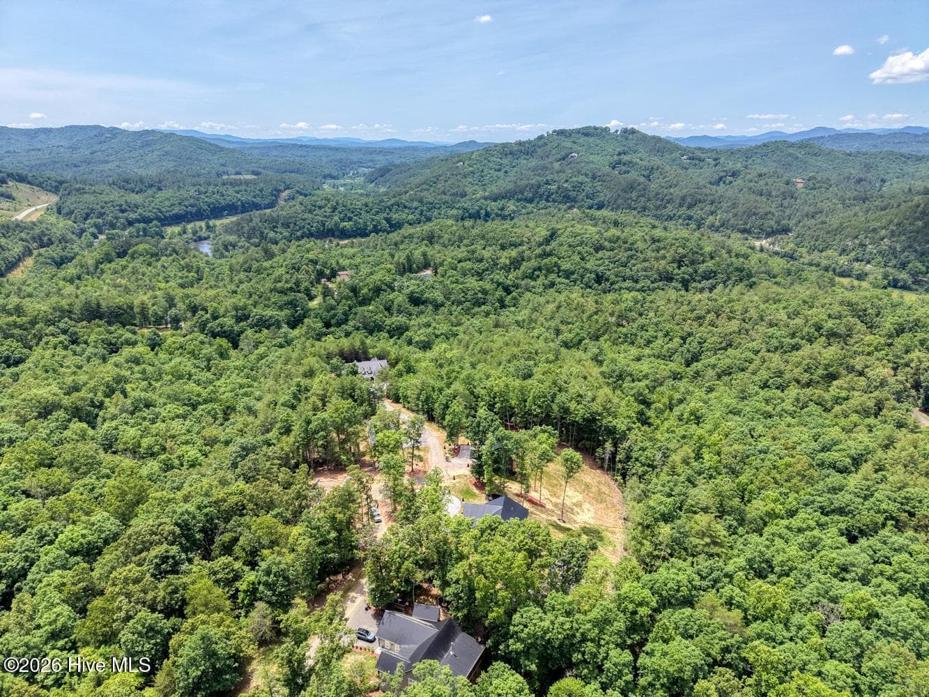 Single Family Residence at 140 Short Oak Run, Murphy, NC 28906, photo 5 of 6