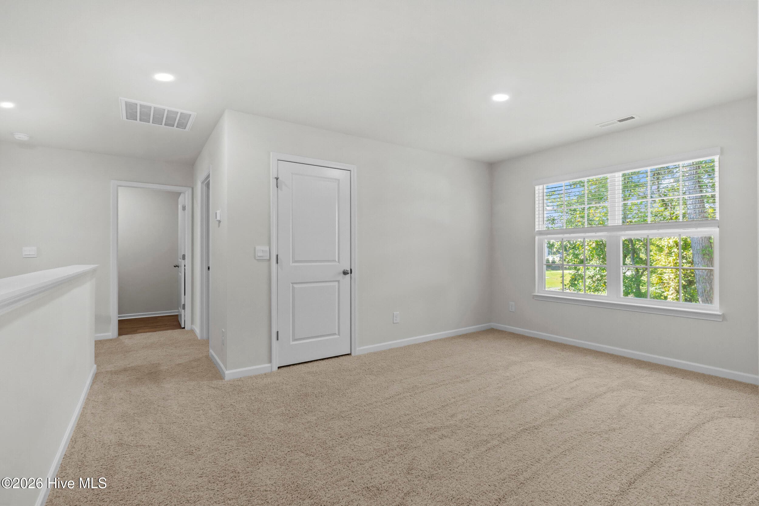 Loft Space - 4019 Emerald View, New Bern, NC 28560