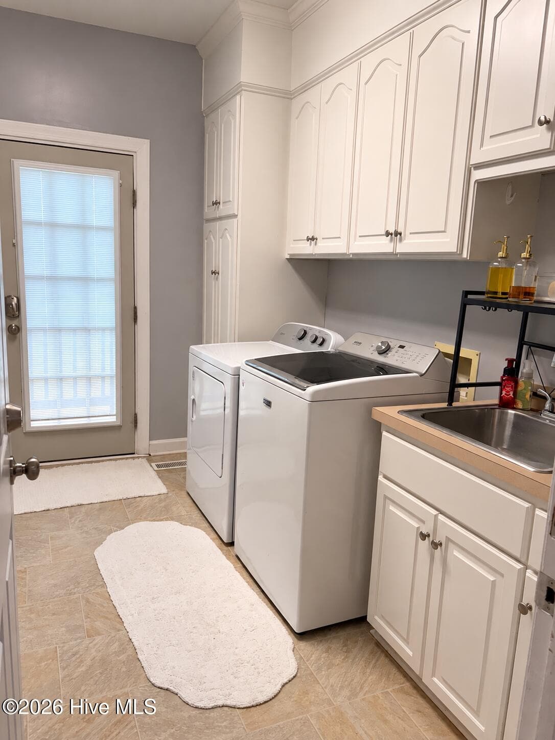 Mudroom with cabinets - 105 Pointe Drive, La Grange, NC 28551