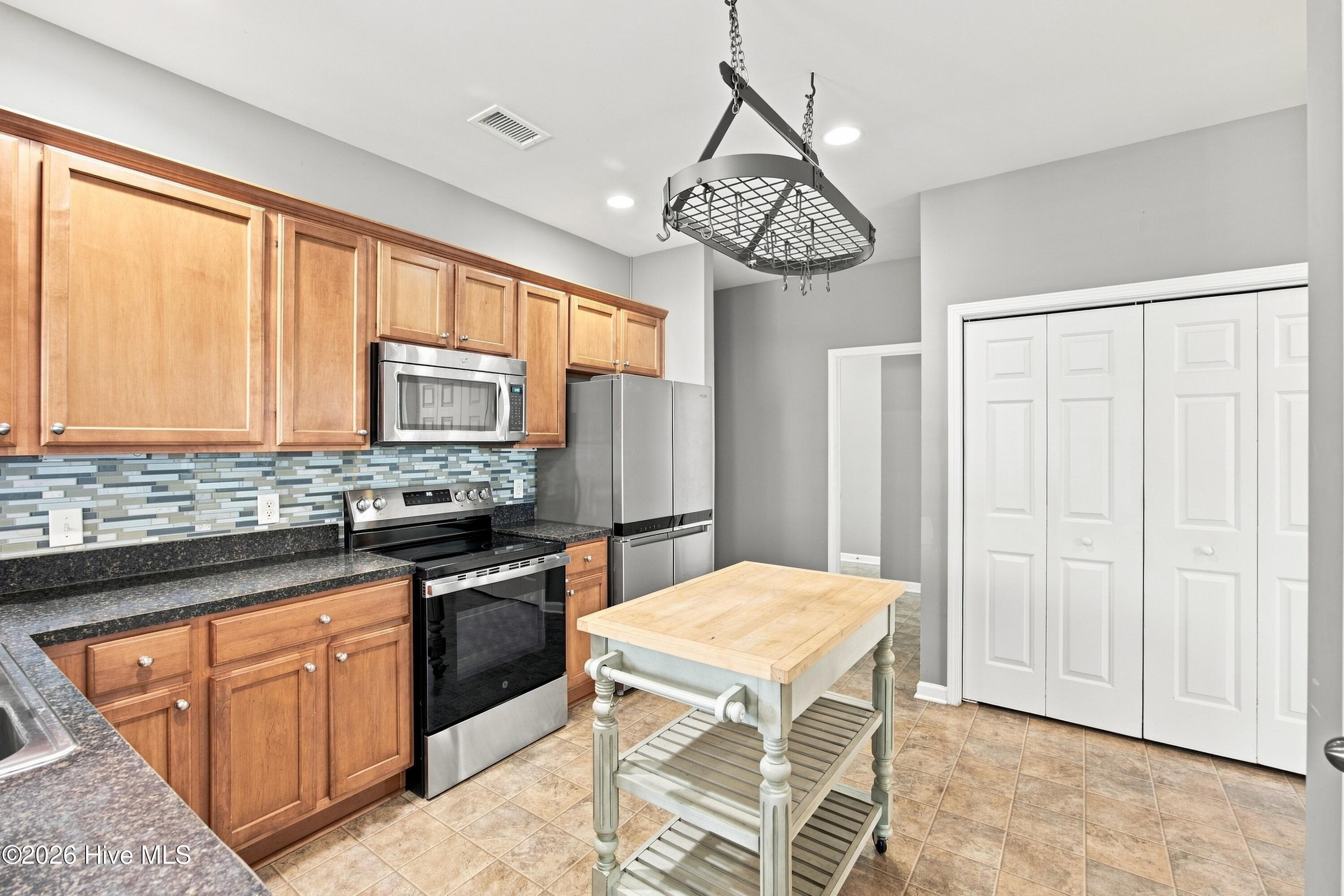 Single Family Residence at 461 Slippery Rock Way, Calabash, NC 28467, photo 11 of 43