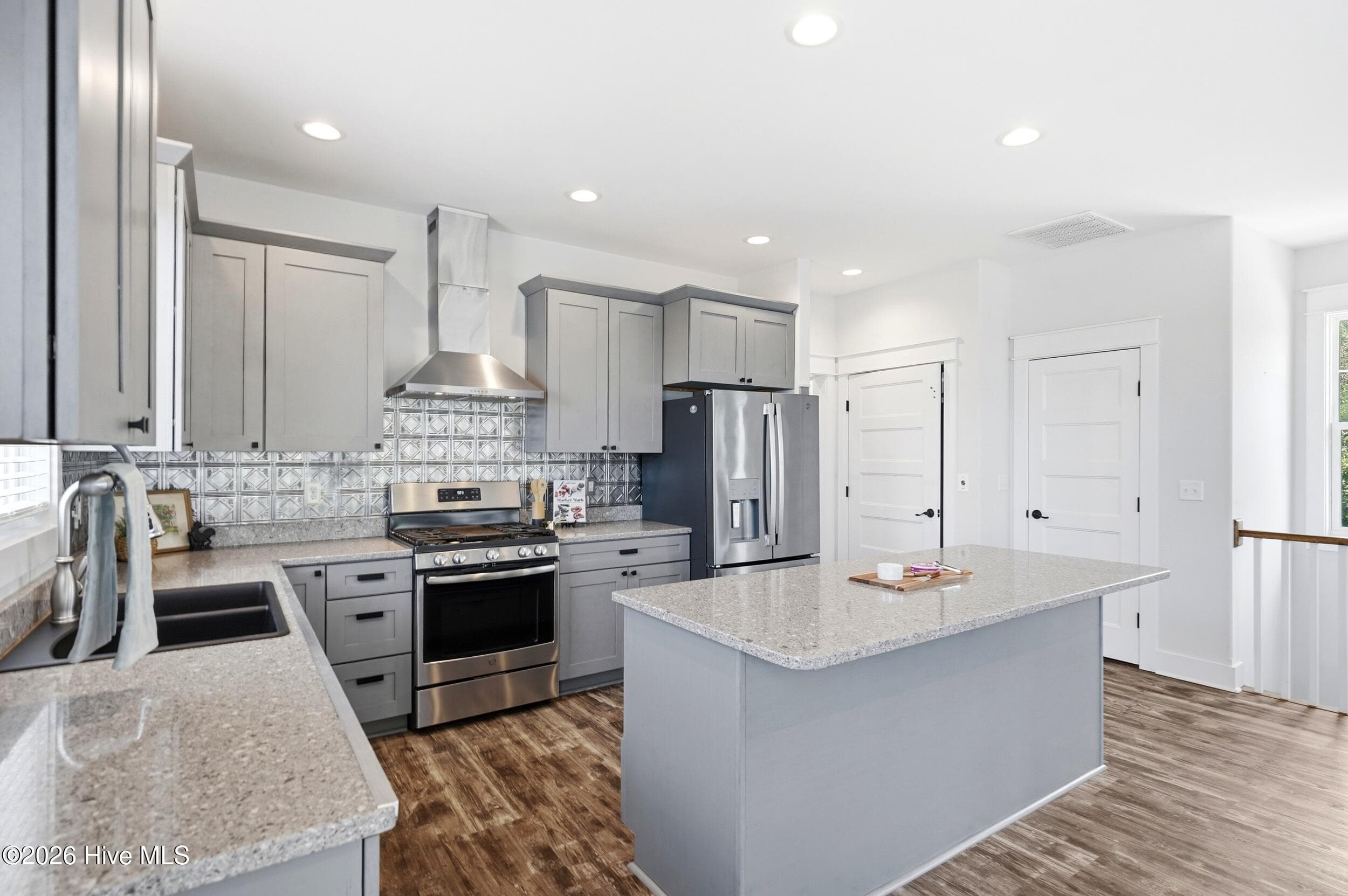 Single Family Residence at 312 Loder Avenue, Wilmington, NC 28409, photo 26 of 61