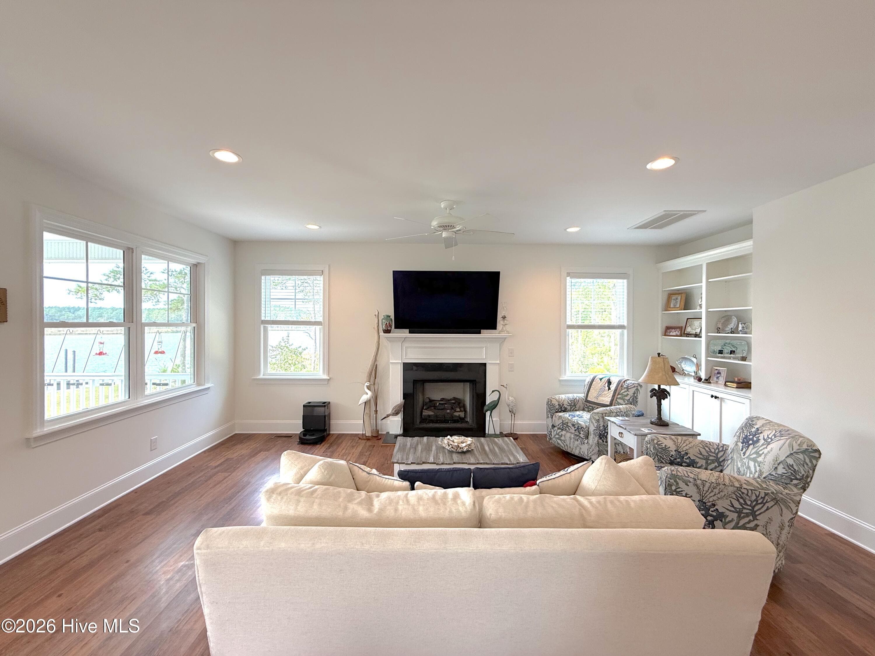 Single Family Residence at 122 Windy Point, Belhaven, NC 27810, photo 26 of 124