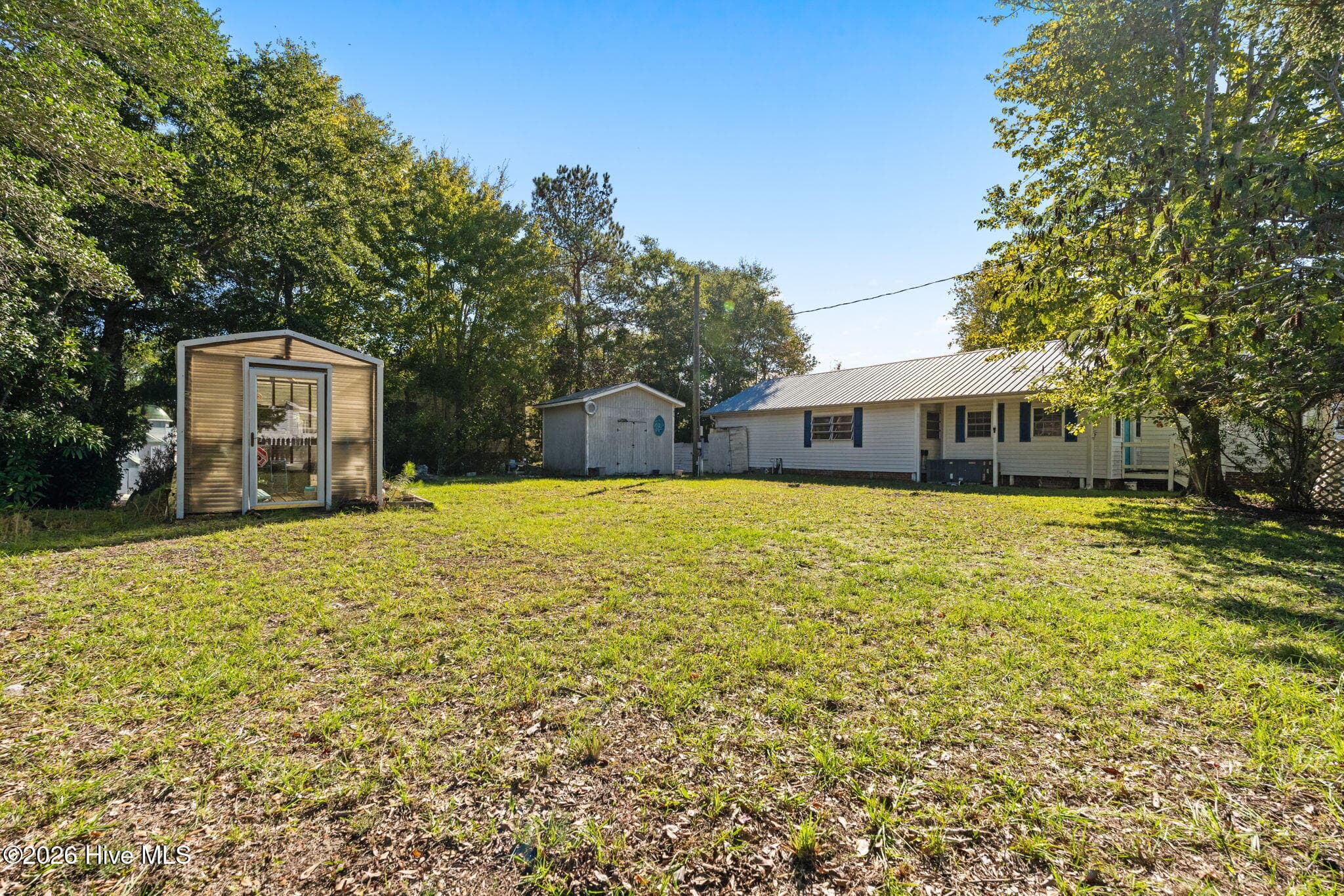Manufactured Home at 2468 Captain Kidd Drive SW, Supply, NC 28462, photo 28 of 37