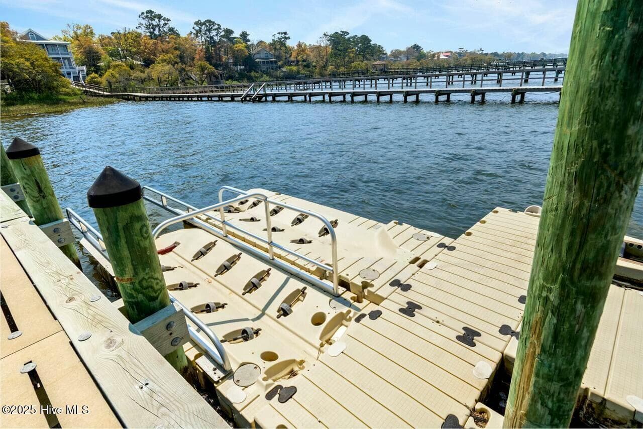 Floating Jet-Ski / Kayak Dock - 7012 Sound Drive, Emerald Isle, NC 28594