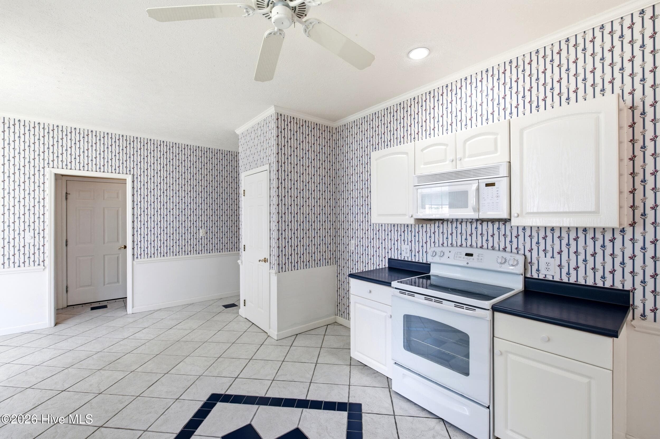Single Family Residence at 6912 Haberdeen Drive, Wilmington, NC 28411, photo 72 of 73