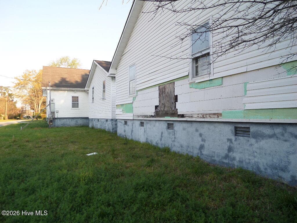 Single Family Residence at 201 Ellington Street, New Bern, NC 28560, photo 28 of 29