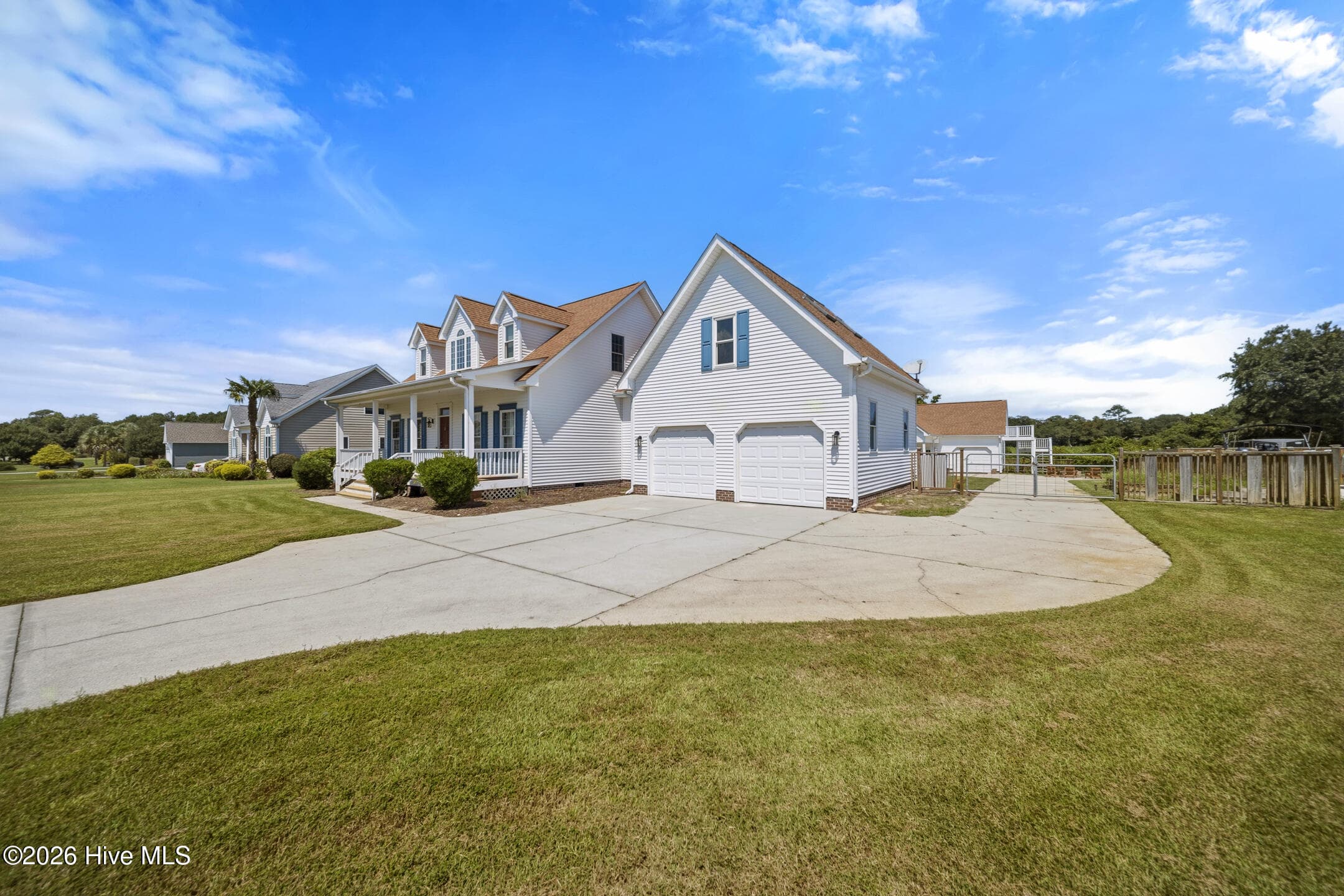 Single Family Residence at 117 Middle Point Road, Hampstead, NC 28443, photo 68 of 86