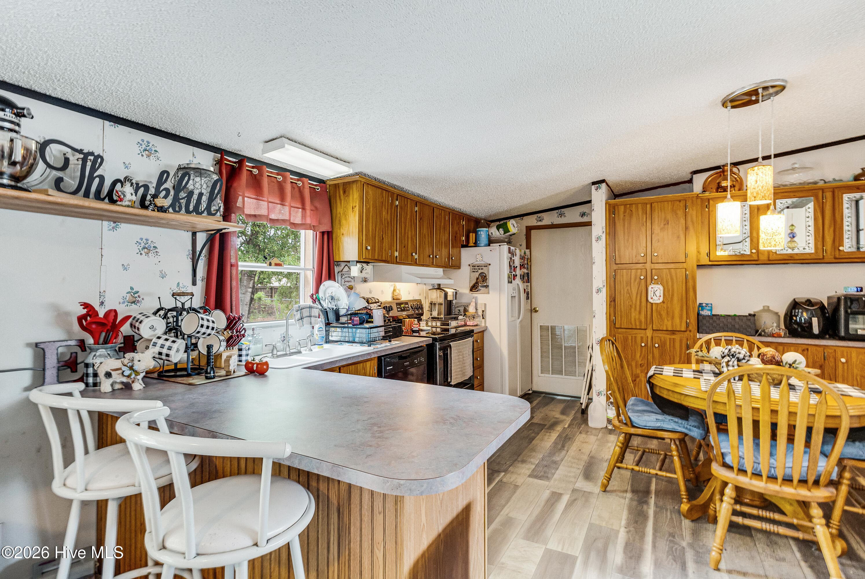 Manufactured Home at 2193 Helmsman Drive SW, Supply, NC 28462, photo 9 of 29