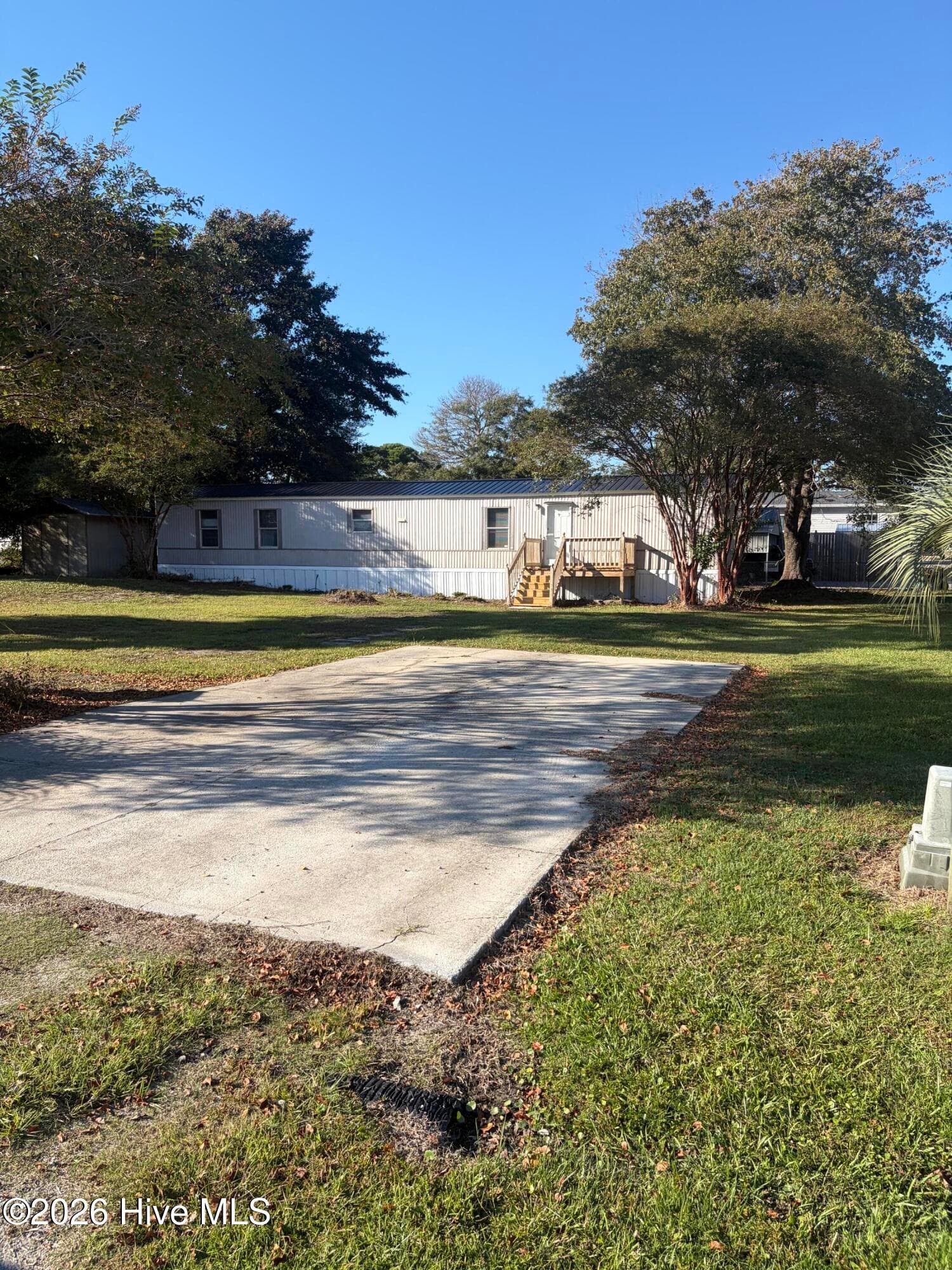 Manufactured Home at 1934 Creswell Place SW, Supply, NC 28462, photo 2 of 17