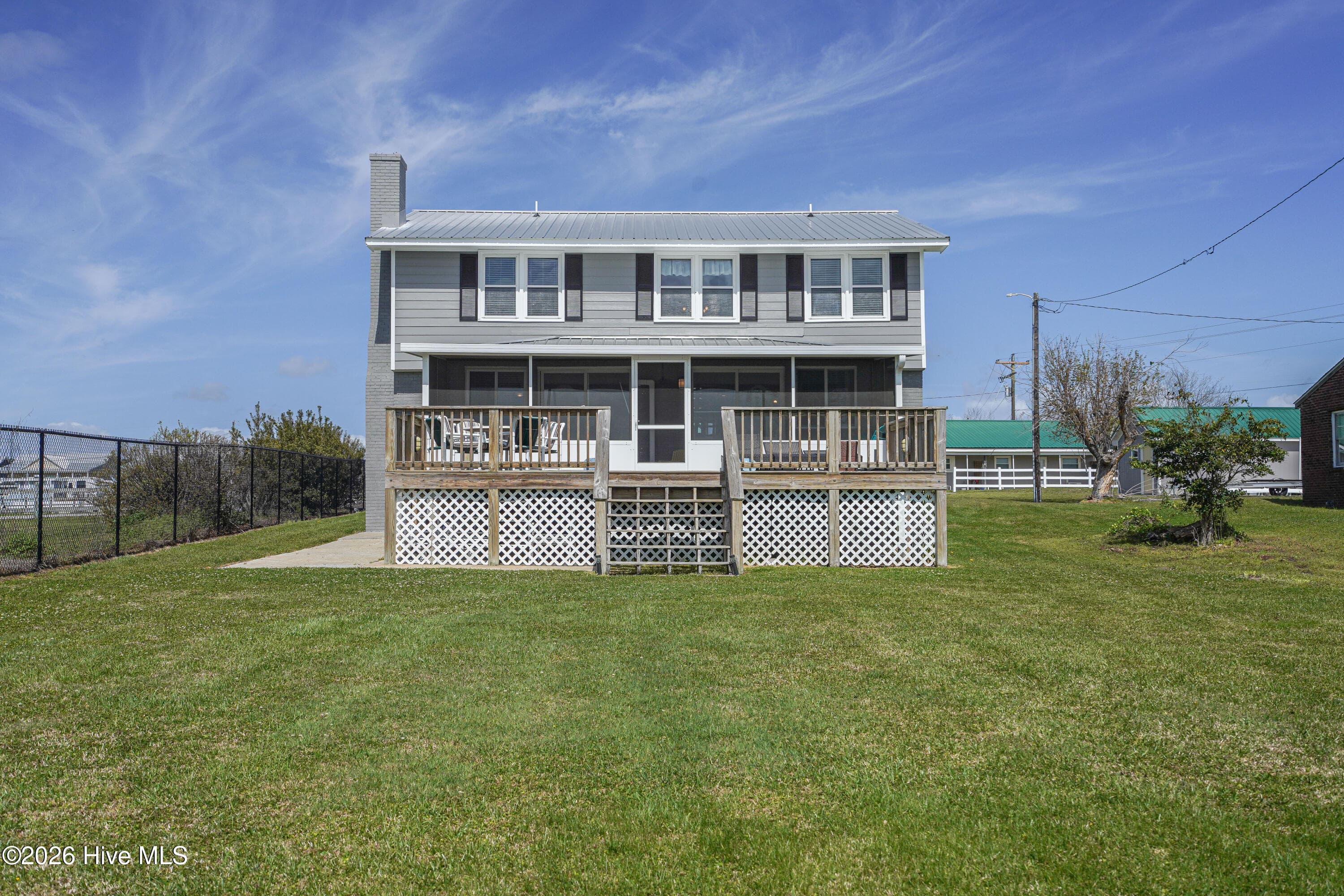 Single Family Residence at 252 Shell Rock Landing Road, Hubert, NC 28539, photo 4 of 4