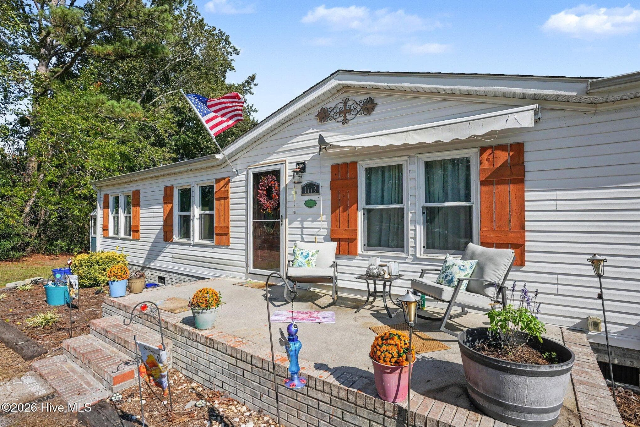 Manufactured Home at 1772 Highway 57 N, Little River, SC 29566, photo 4 of 33