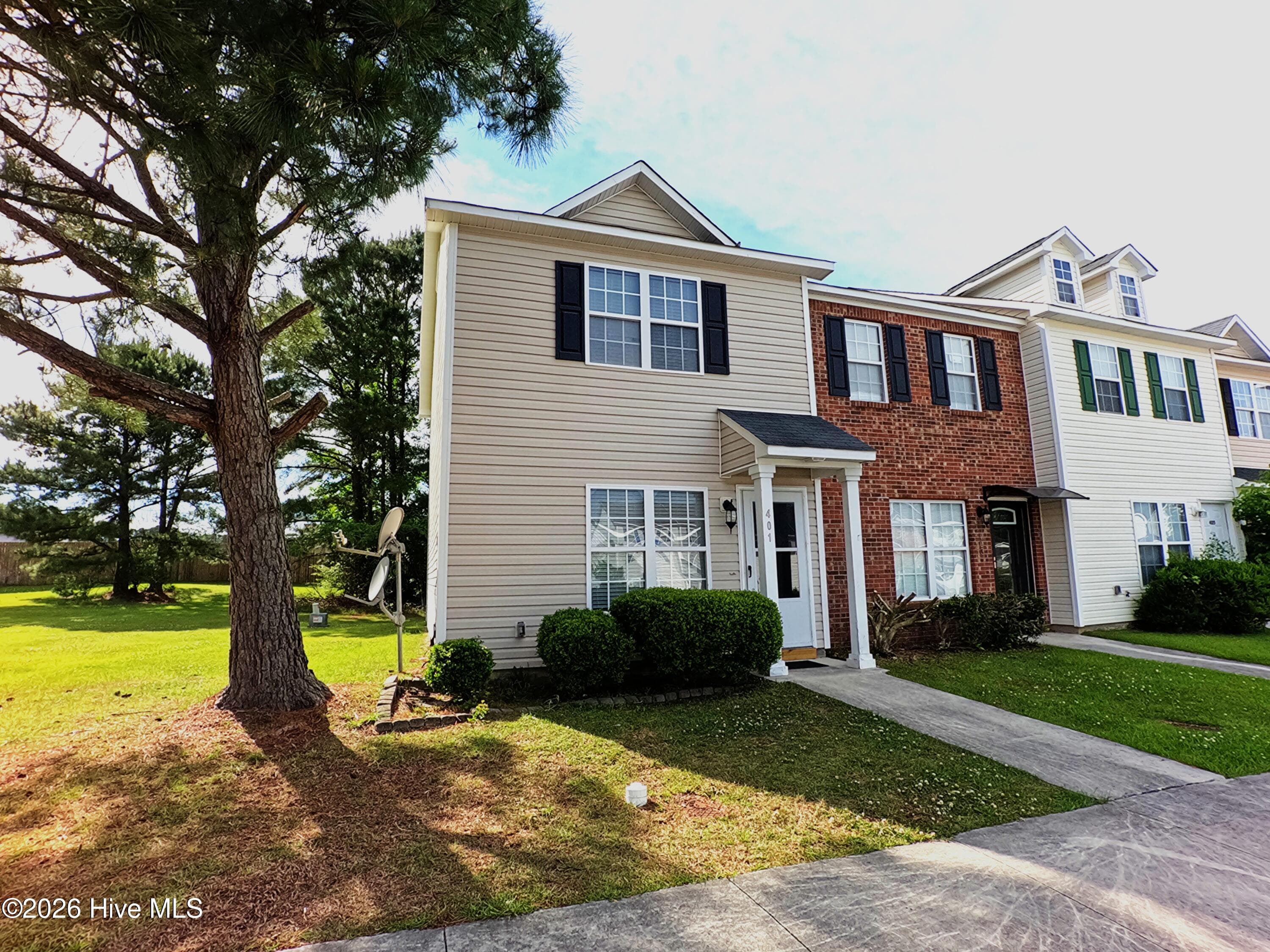 Townhouse at 401 Timberlake Trail, Jacksonville, NC 28546, photo 31 of 31