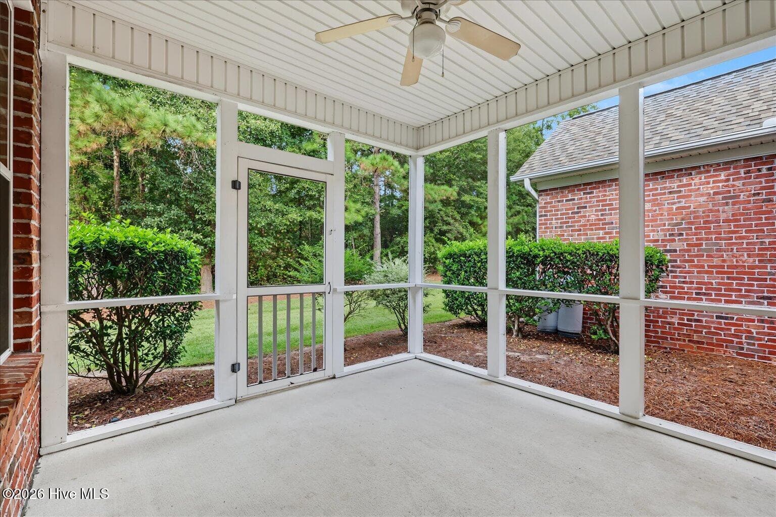 Townhouse at 1141 Greensview Circle, Leland, NC 28451, photo 11 of 30
