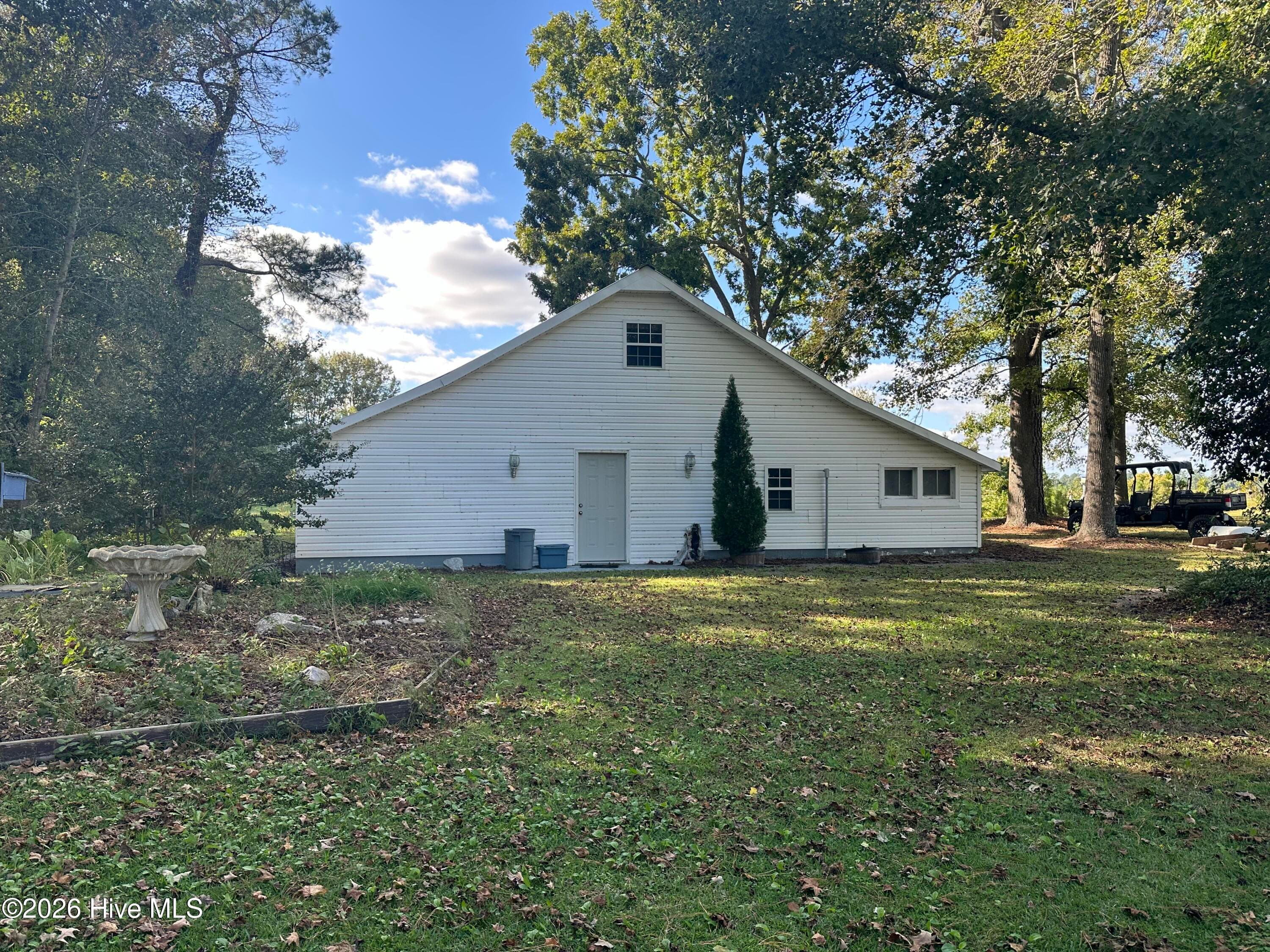 Large Storage/Workshop - 10630 N Nc 92 Highway E, Bath, NC 27808