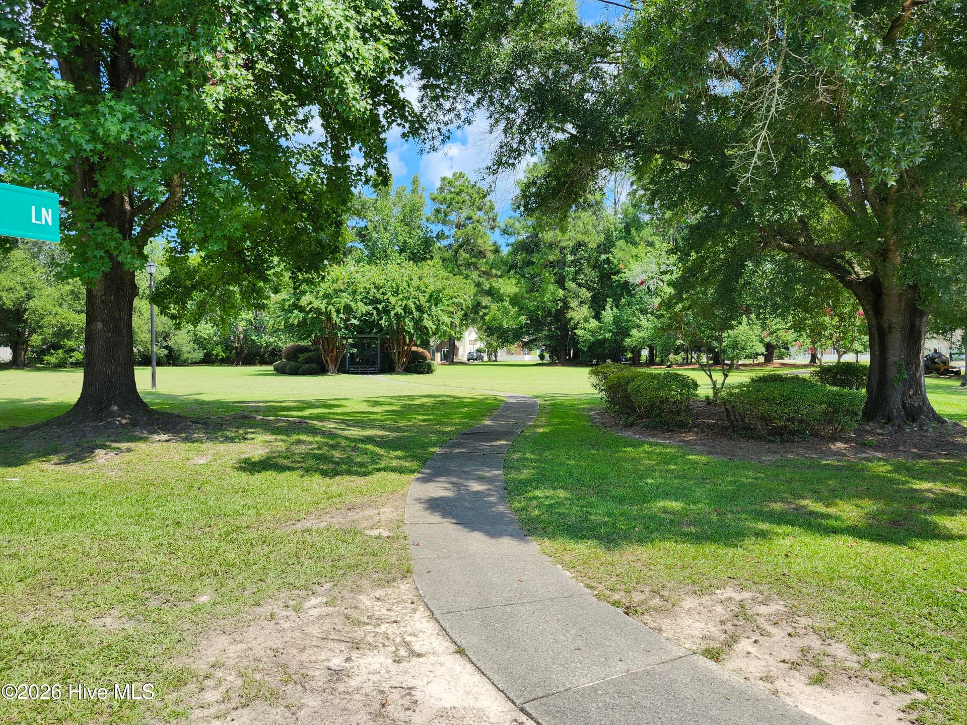 Townhouse at 1 Mulberry Lane A, New Bern, NC 28562, photo 43 of 44