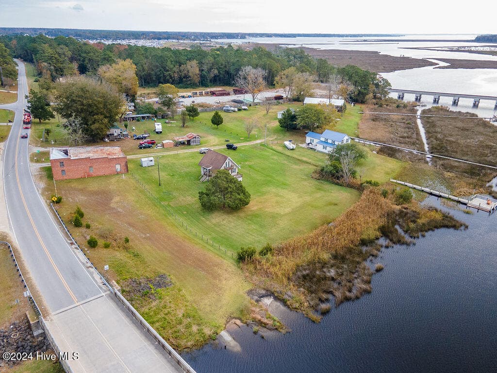 Single Family Residence at 110 Wetherington Landing Road, Stella, NC 28582, Stella, photo 3 of 41
