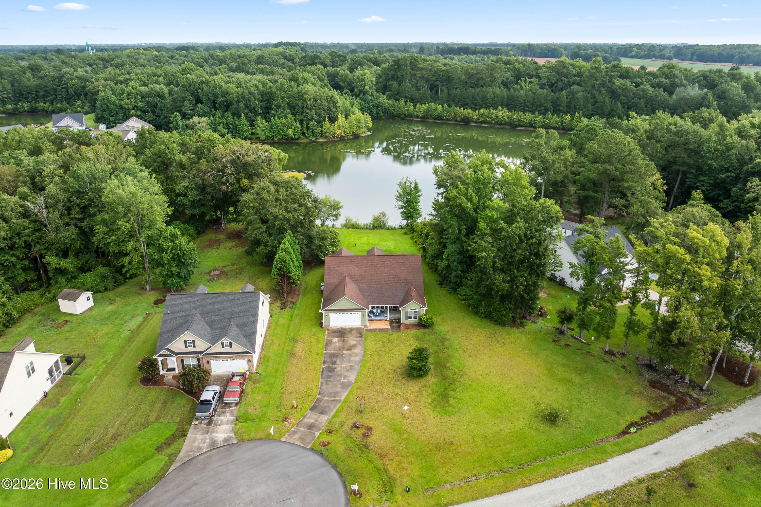 Single Family Residence at 309 Ramonas Lake Court, New Bern, NC 28560, photo 4 of 59