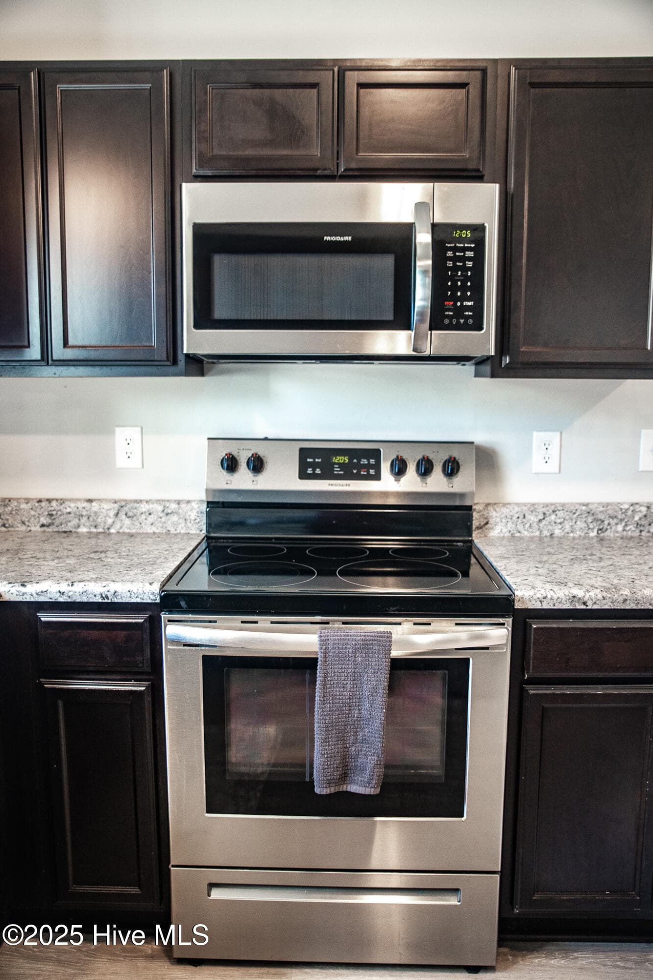 Townhouse at 258 Currituck Drive, Holly Ridge, NC 28445, photo 16 of 58