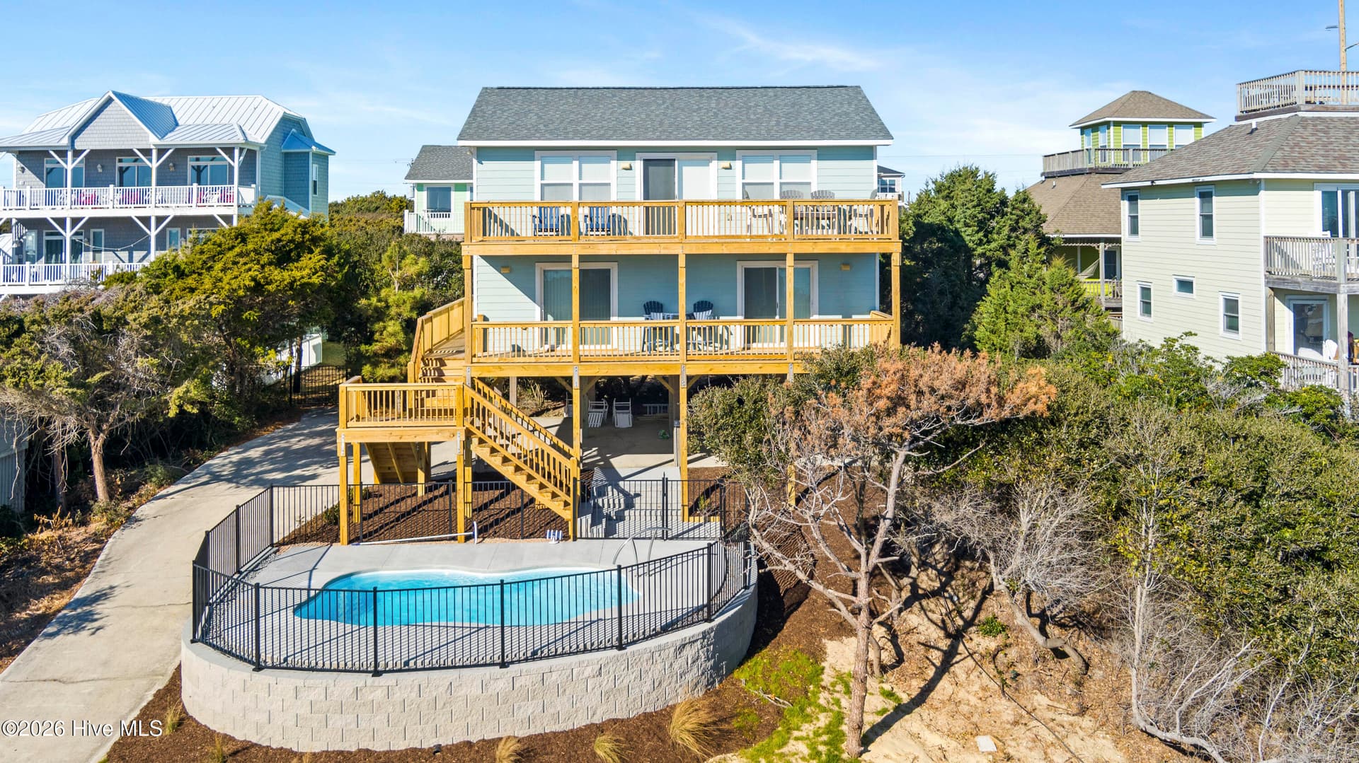 Single Family Residence at 1004 Ocean Drive, Emerald Isle, NC 28594, photo 36 of 48