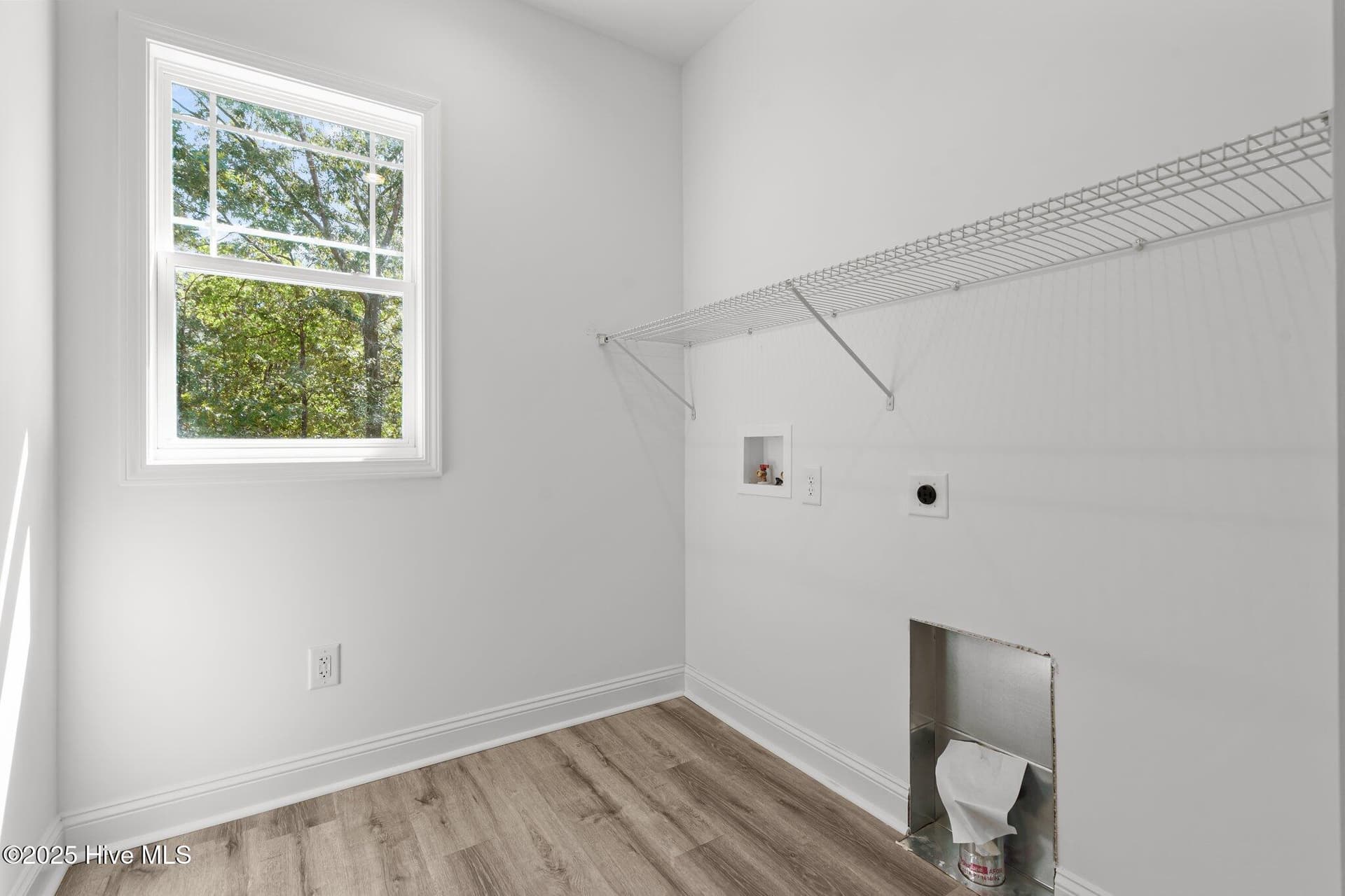 Laundry - 225 Lakeway Drive, West End, NC 27376