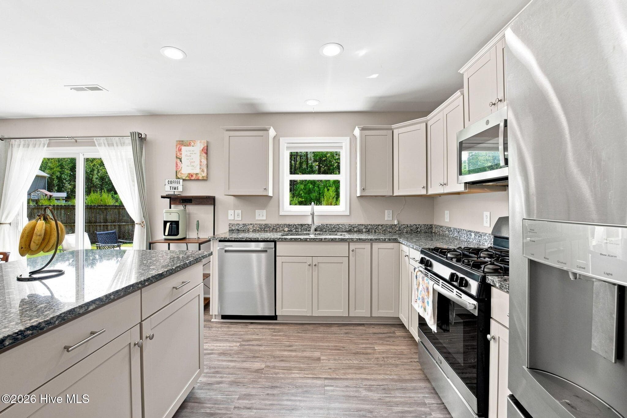 Single Family Residence at 345 Station House Road, New Bern, NC 28562, photo 16 of 50