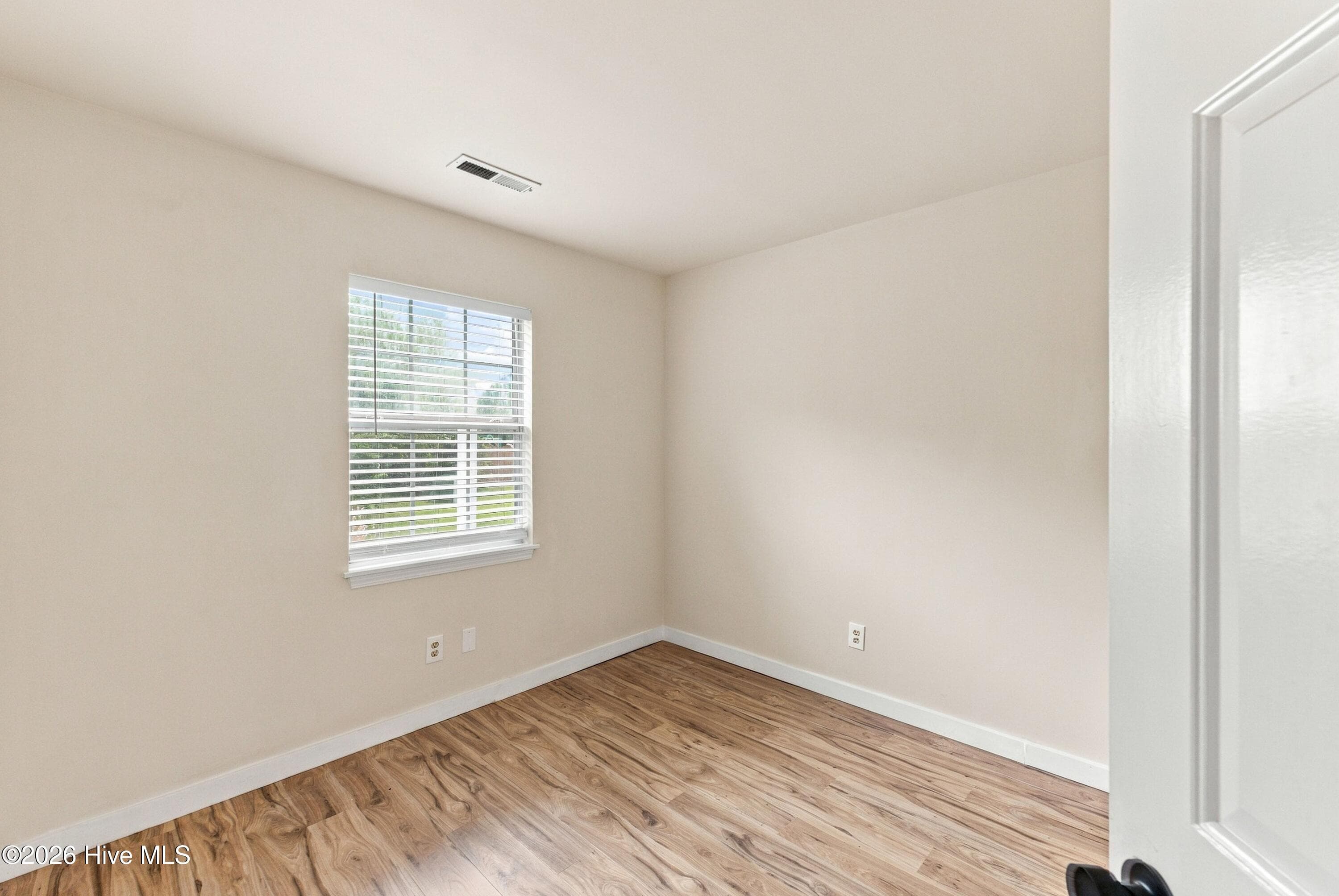 Single Family Residence at 2704 Manor Court, Wilmington, NC 28405, photo 21 of 51