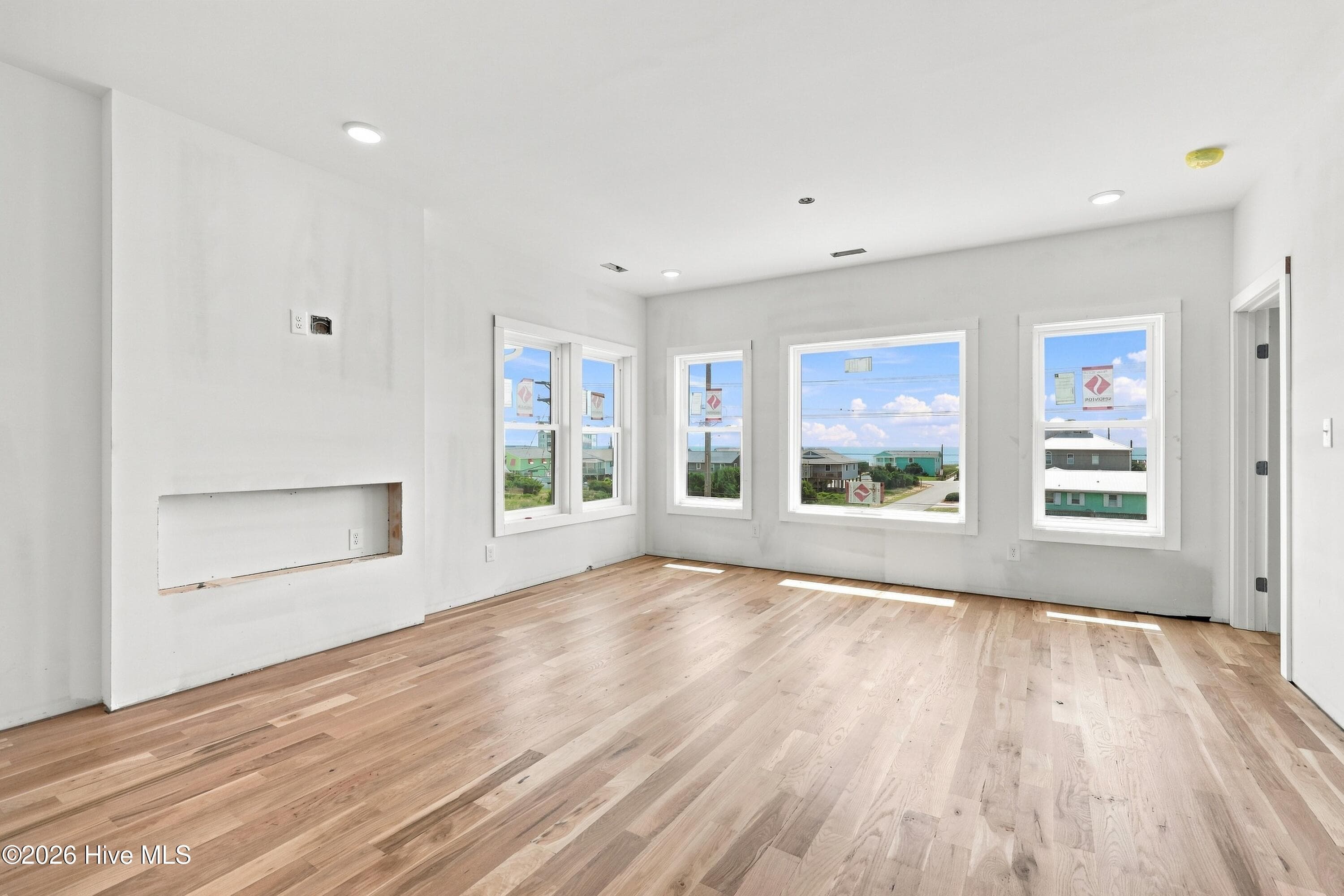 Great room - 3rd floor - 2302 Emerald Drive, Emerald Isle, NC 28594
