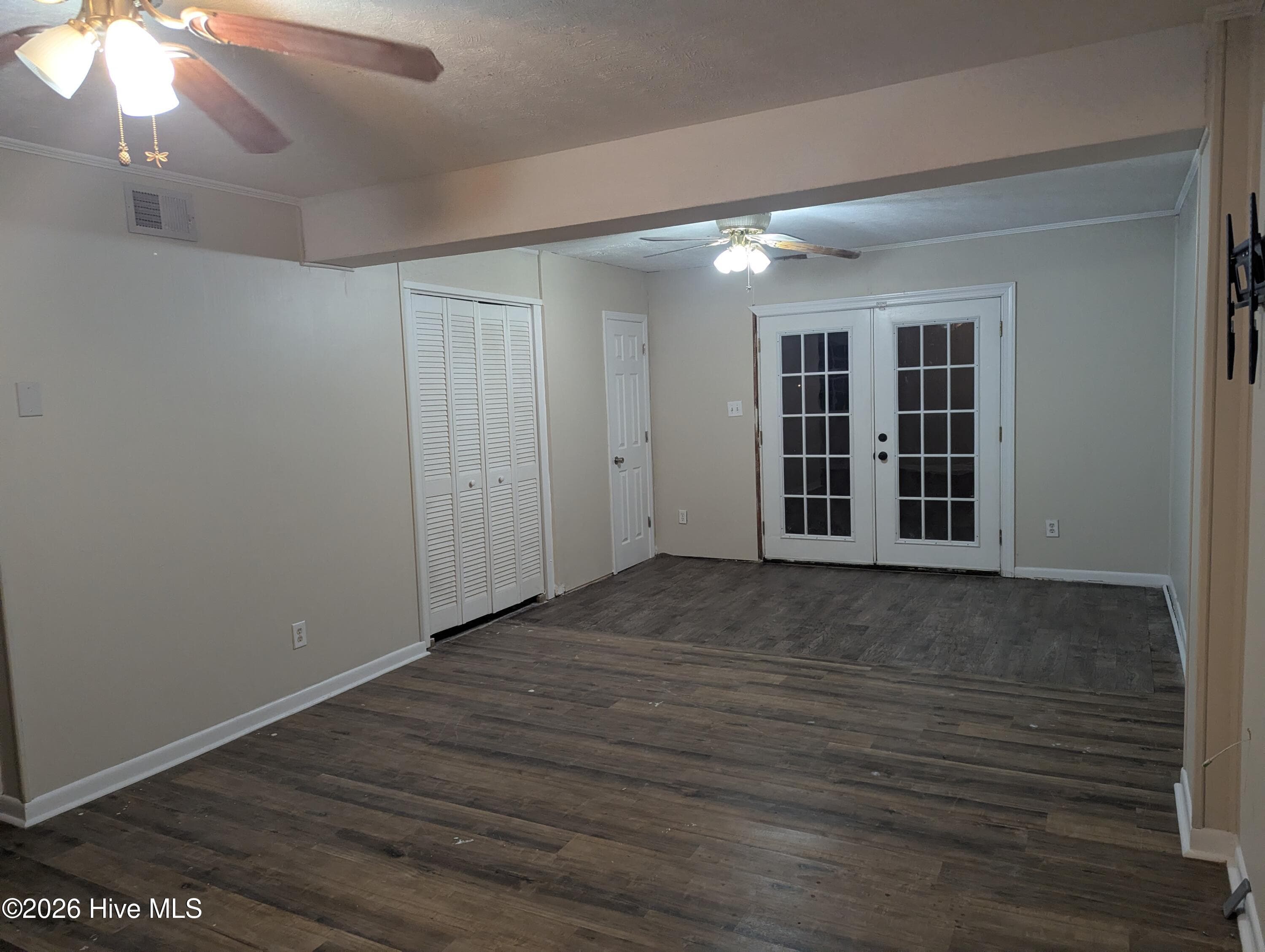Single Family Residence at 1020 Riverside Circle, Spring Lake, NC 28390, photo 25 of 32
