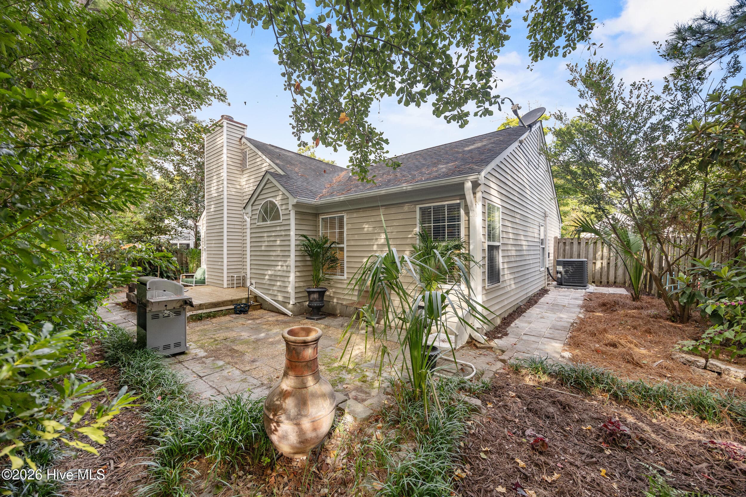 Single Family Residence at 5416 Ibis Court, Wilmington, NC 28409, photo 28 of 36
