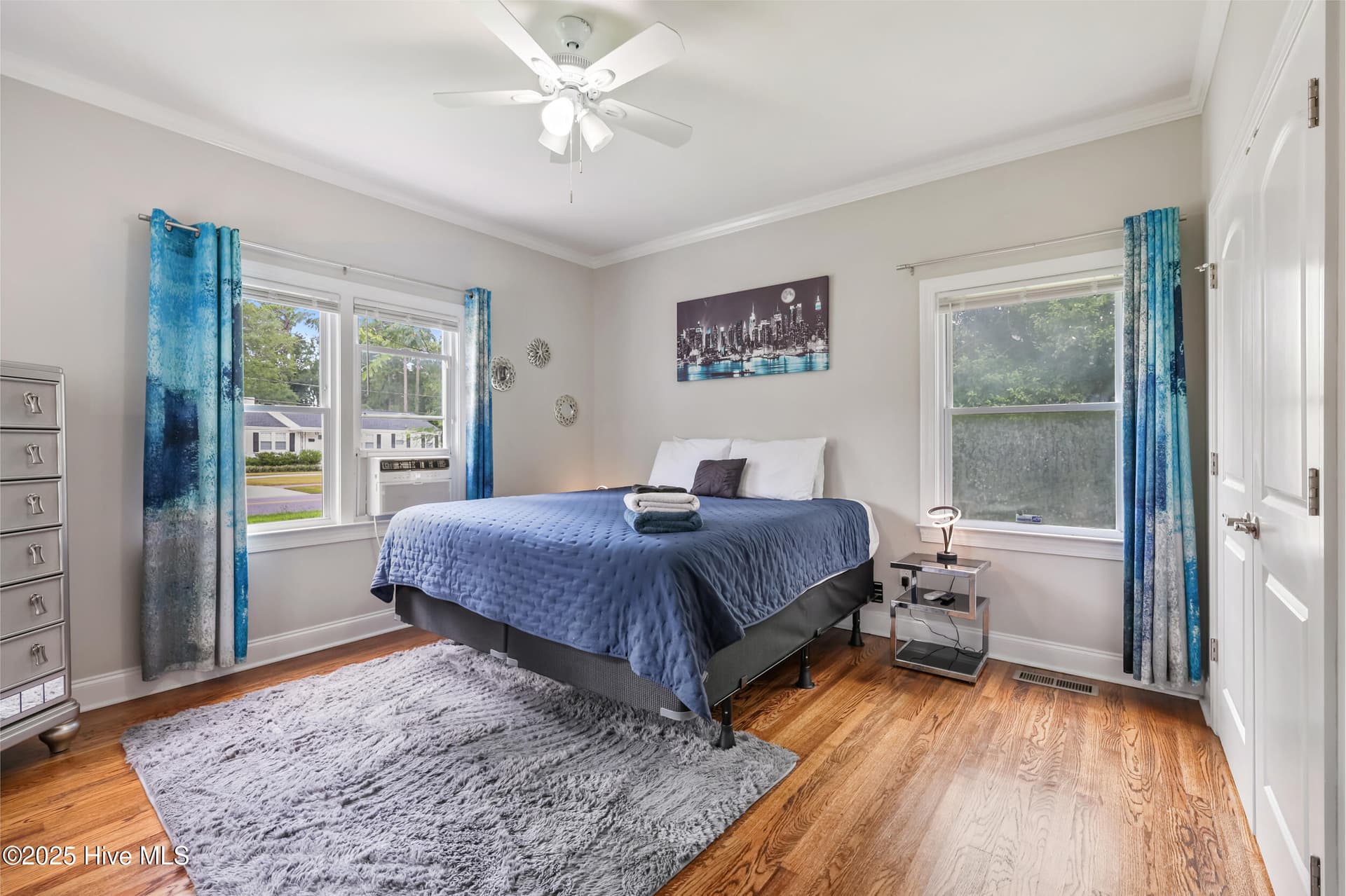Single Family Residence at 827 Colonial Drive, Wilmington, NC 28403, photo 19 of 27
